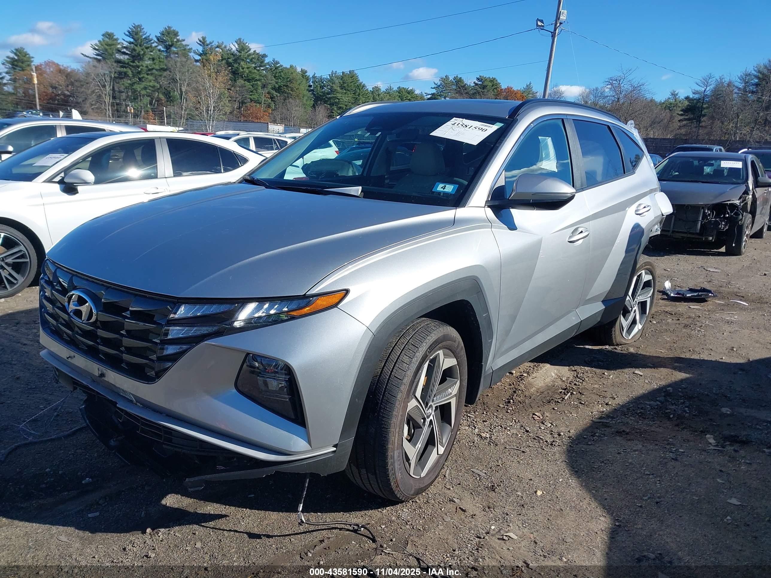 HYUNDAI TUCSON image 2