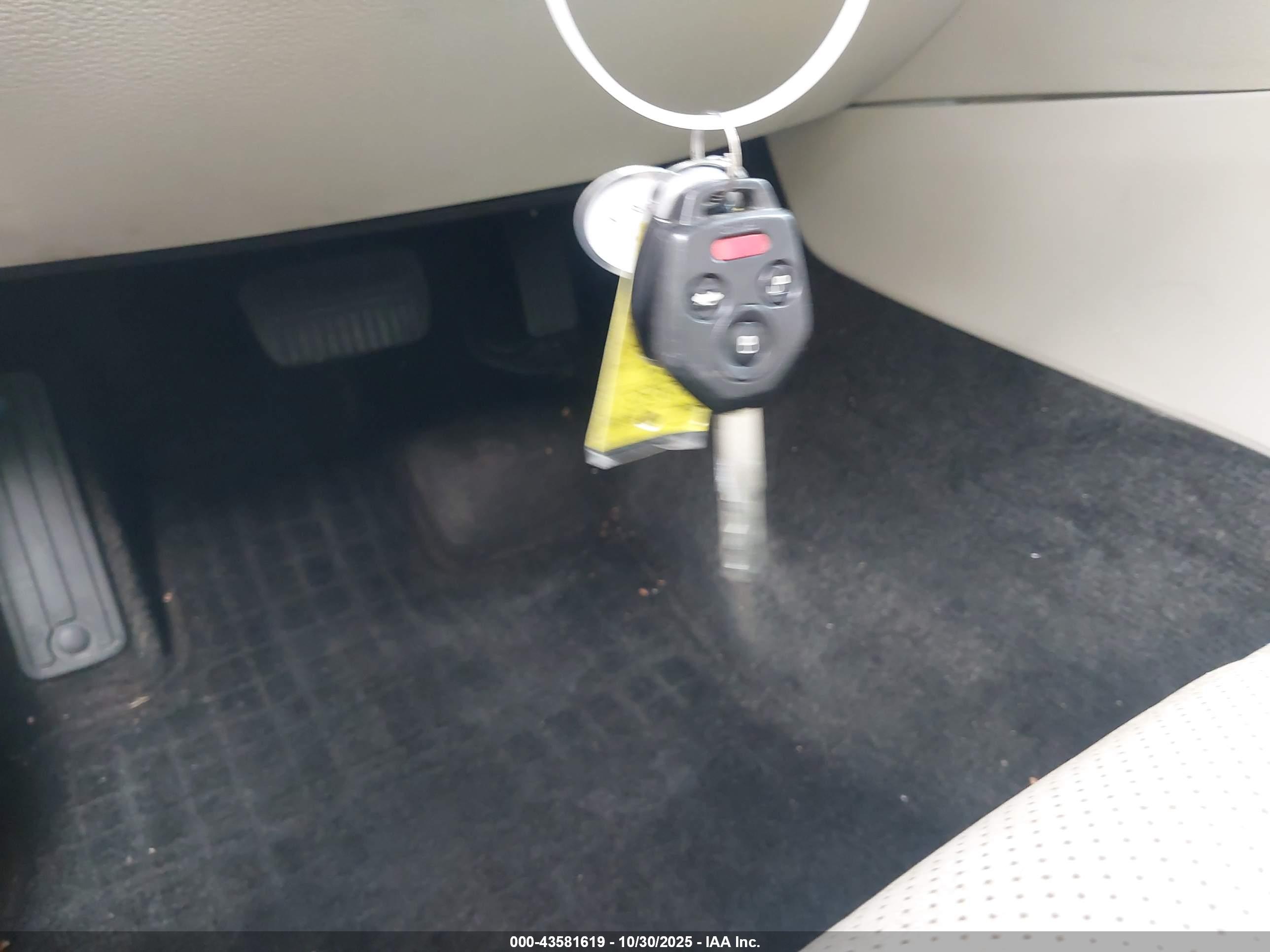 SUBARU LEGACY image 11