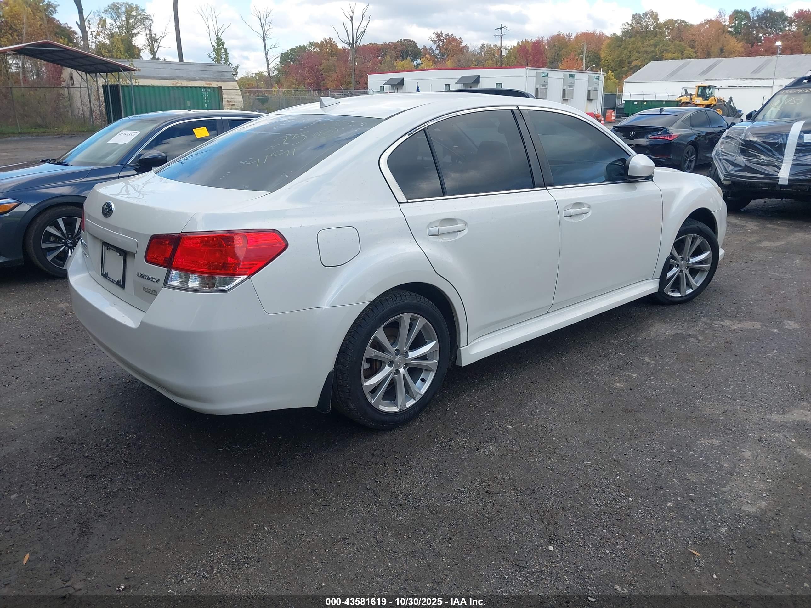 SUBARU LEGACY image 4