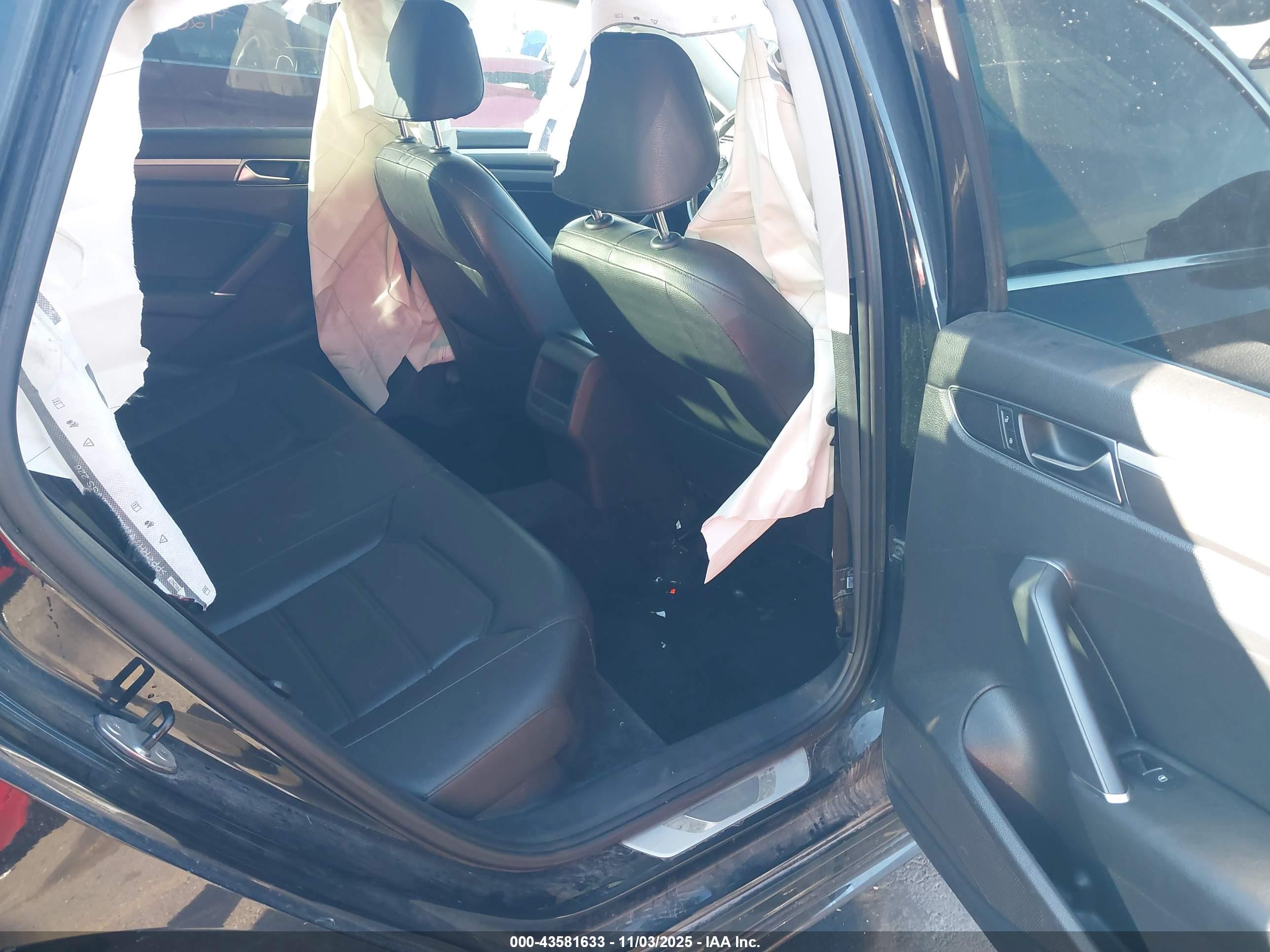 VOLKSWAGEN PASSAT image 8