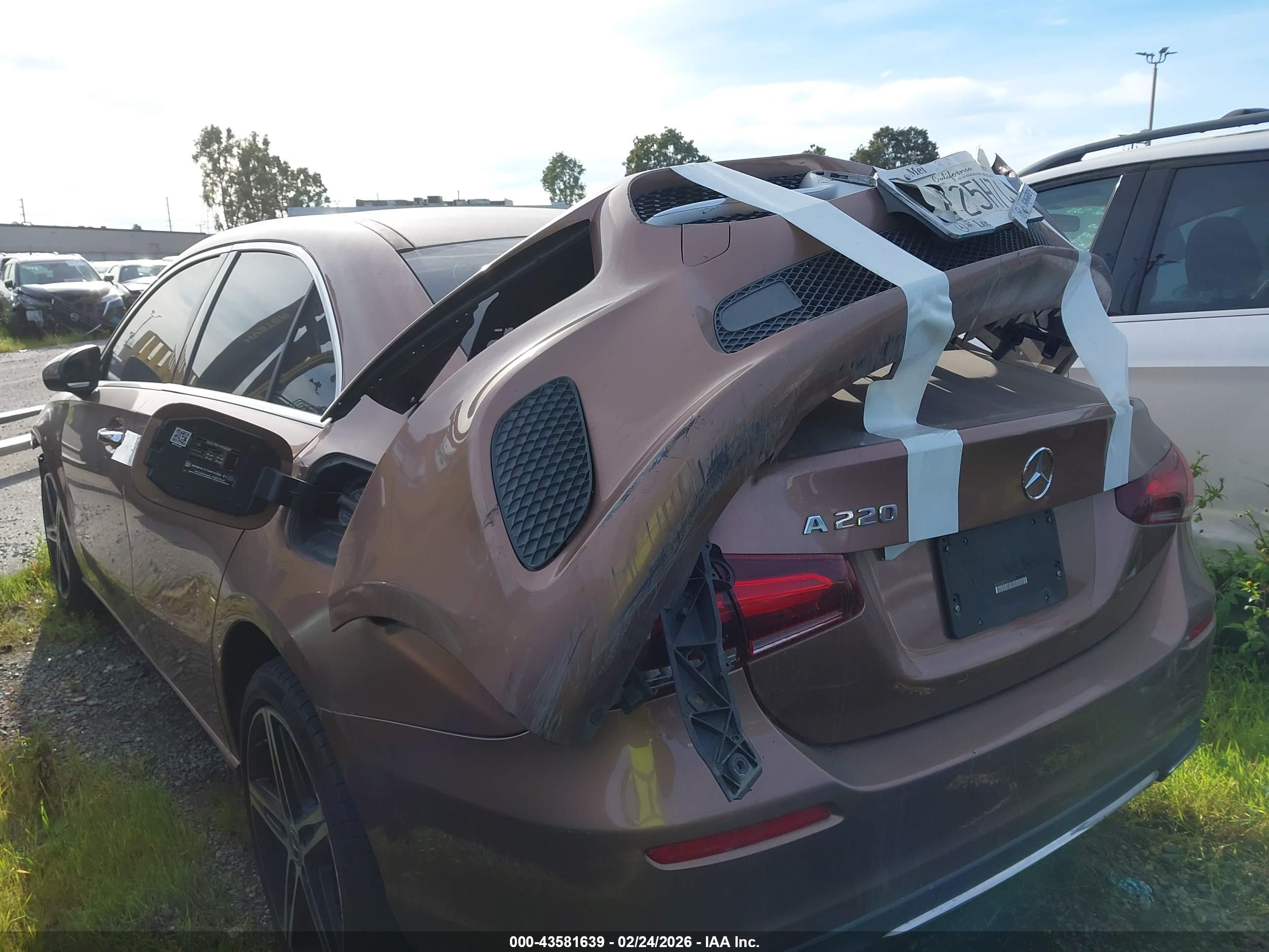 MERCEDES-BENZ A image 3