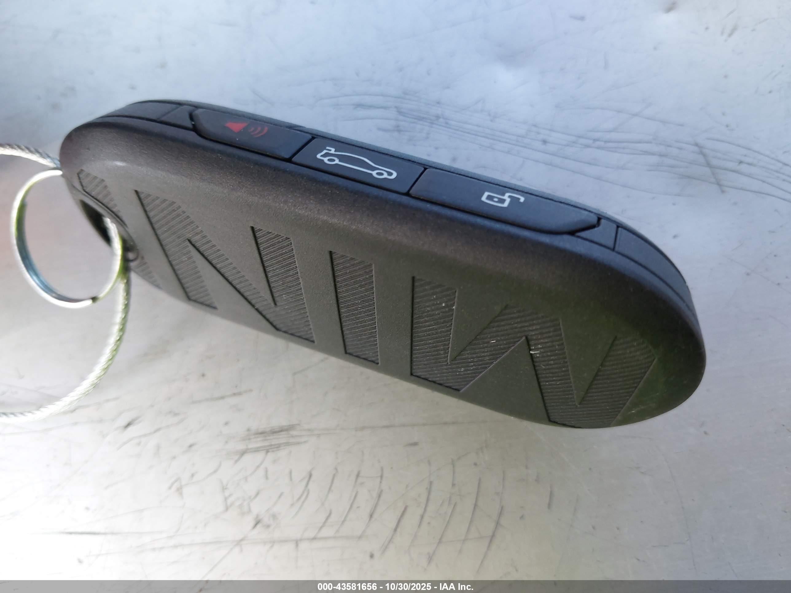 MINI SE image 11