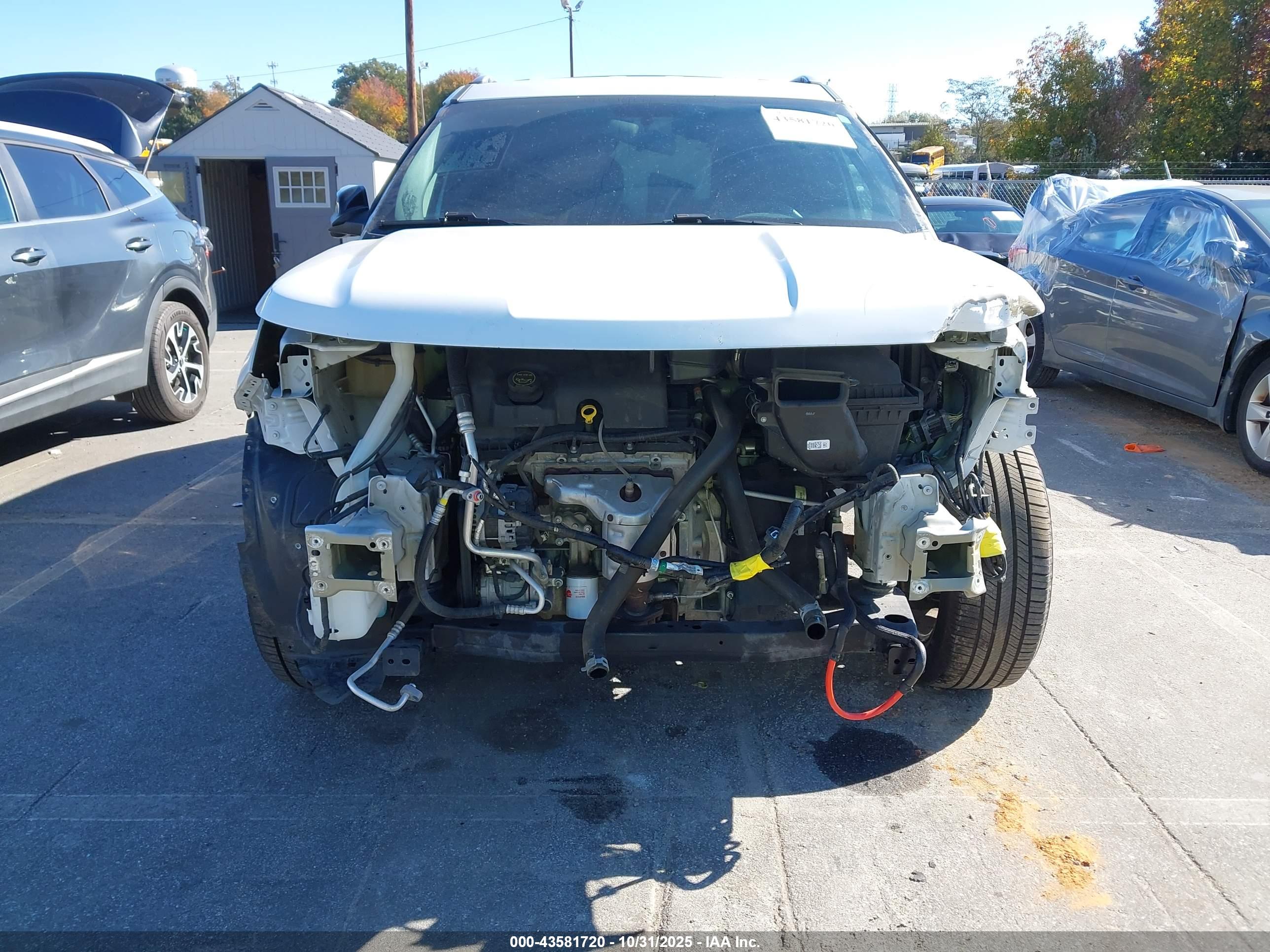 FORD EXPLORER image 6