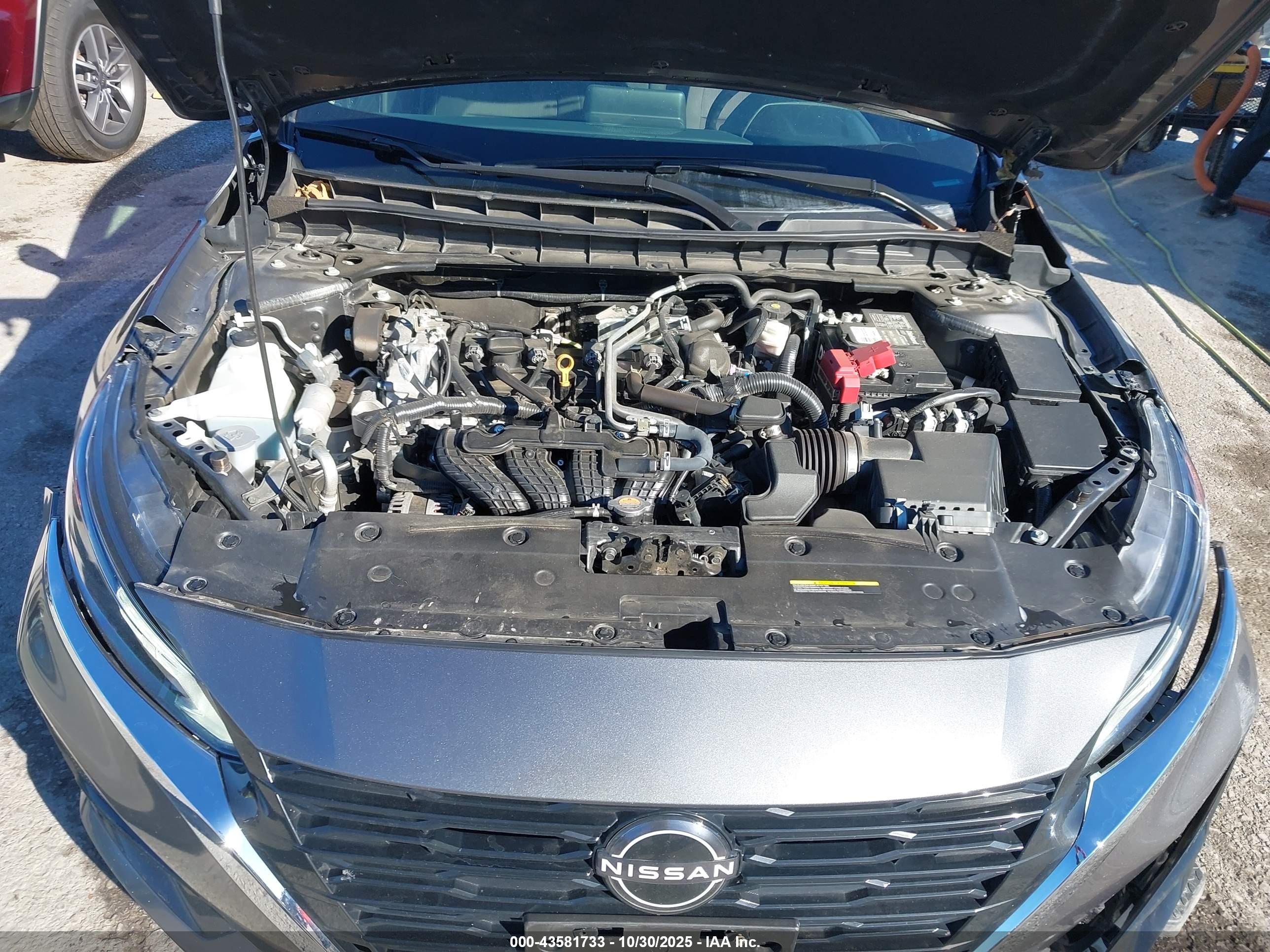 NISSAN ALTIMA image 10