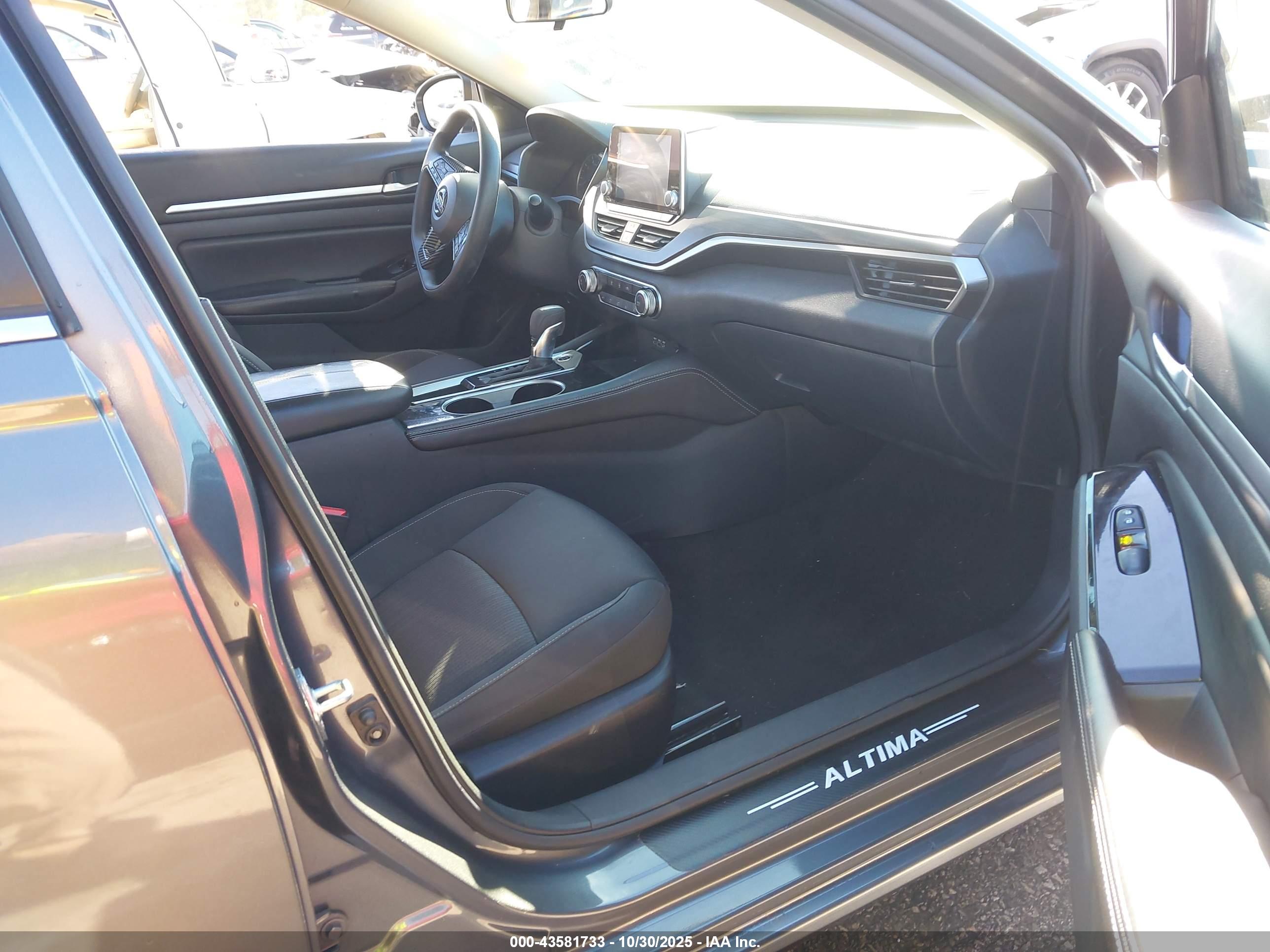 NISSAN ALTIMA image 5