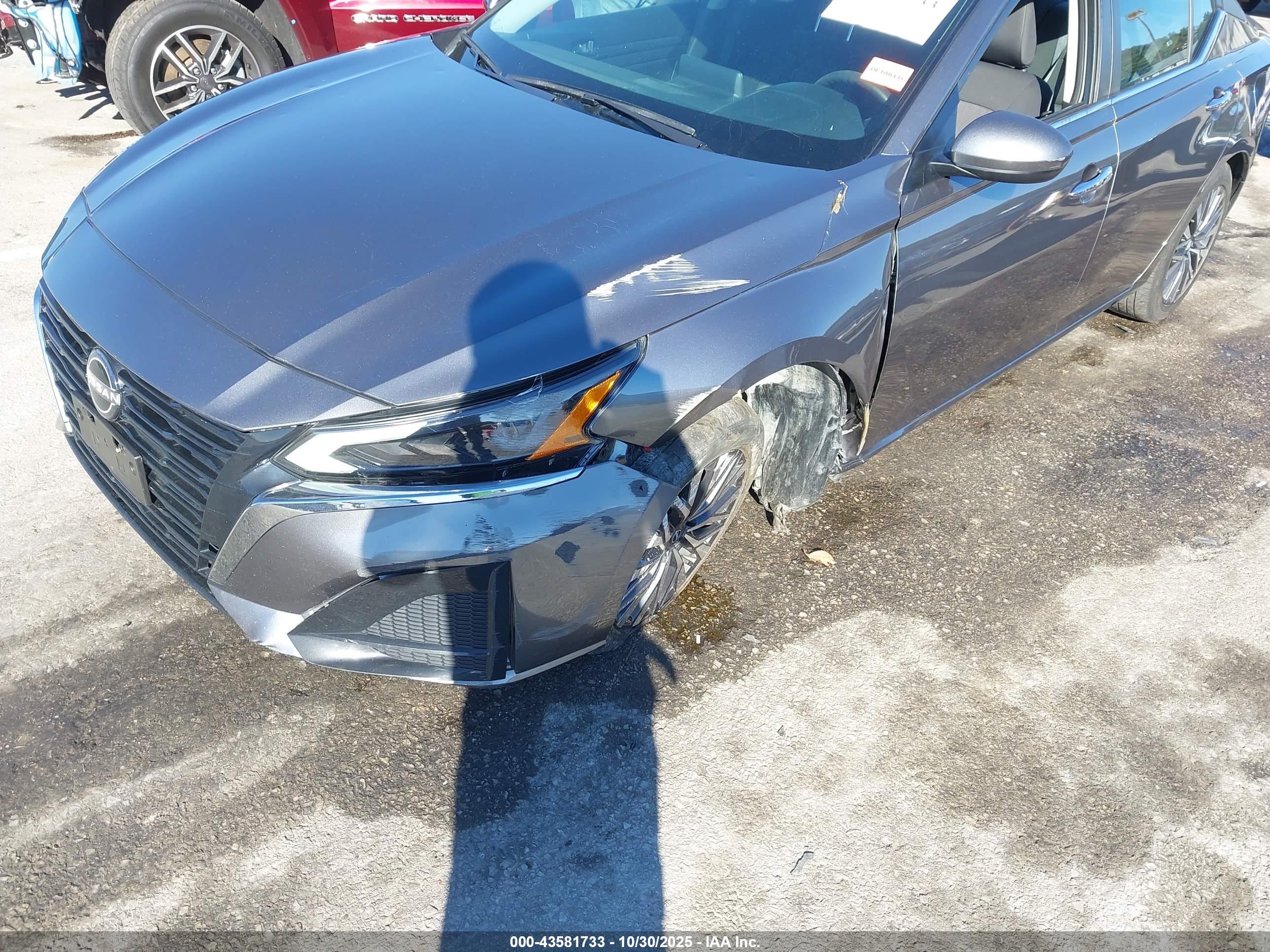 NISSAN ALTIMA image 6