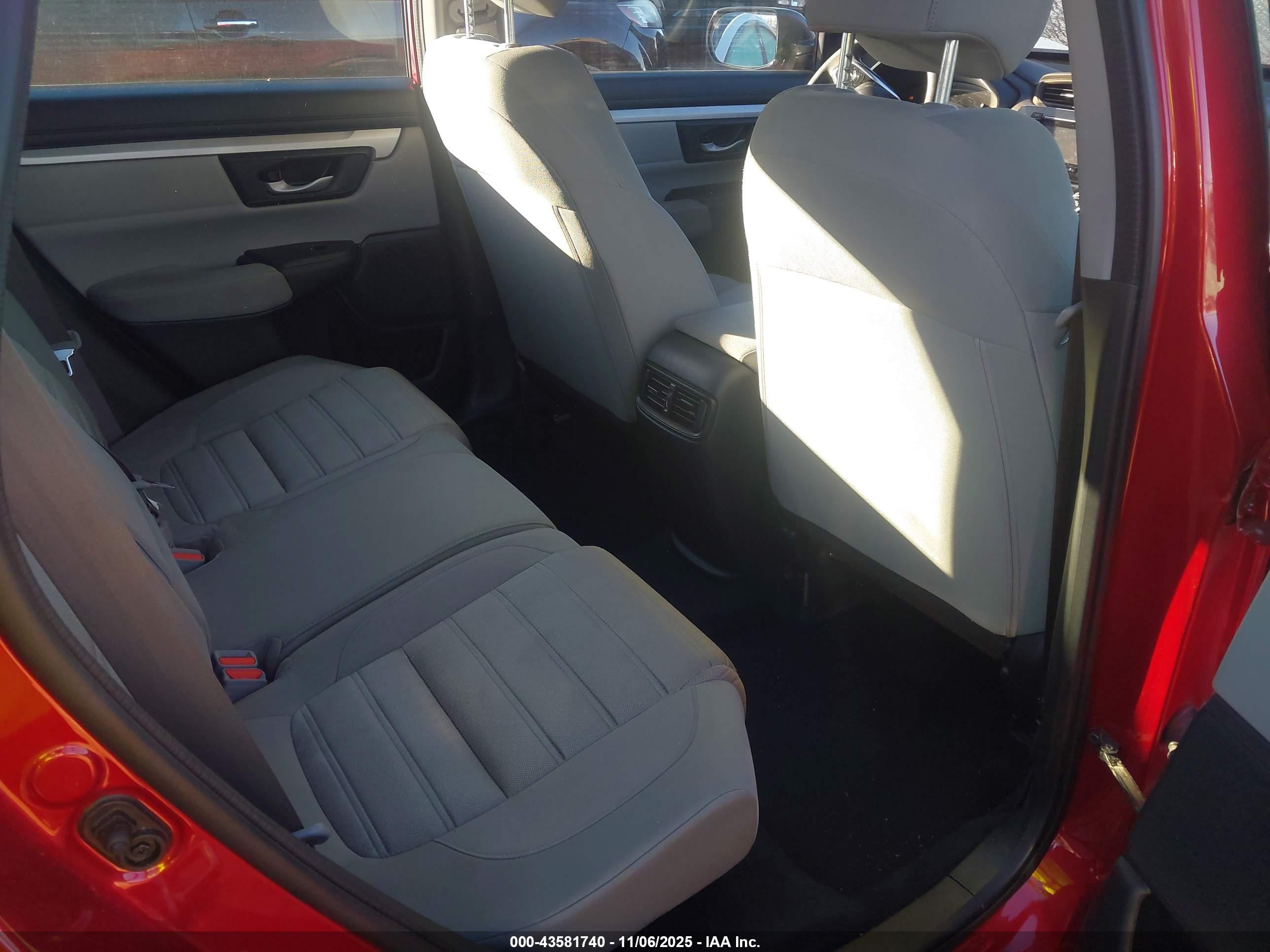 HONDA CR-V image 8