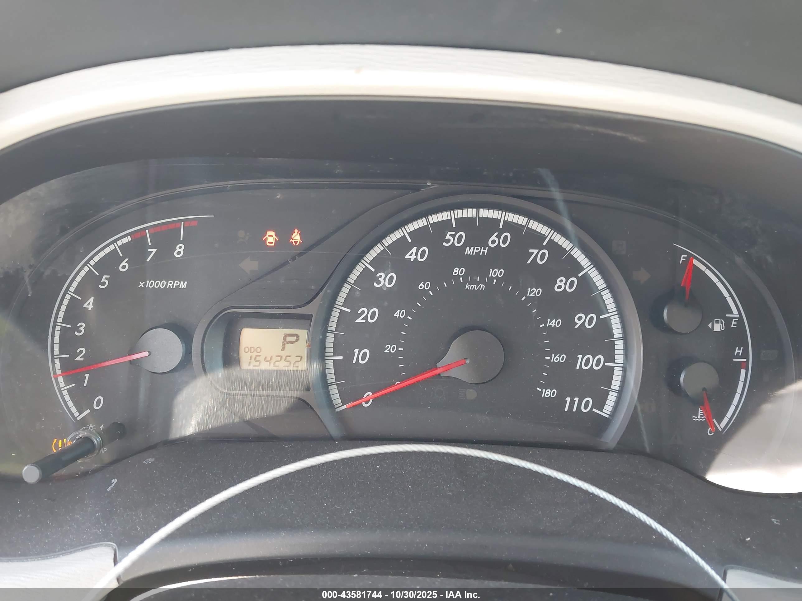 TOYOTA SIENNA image 7