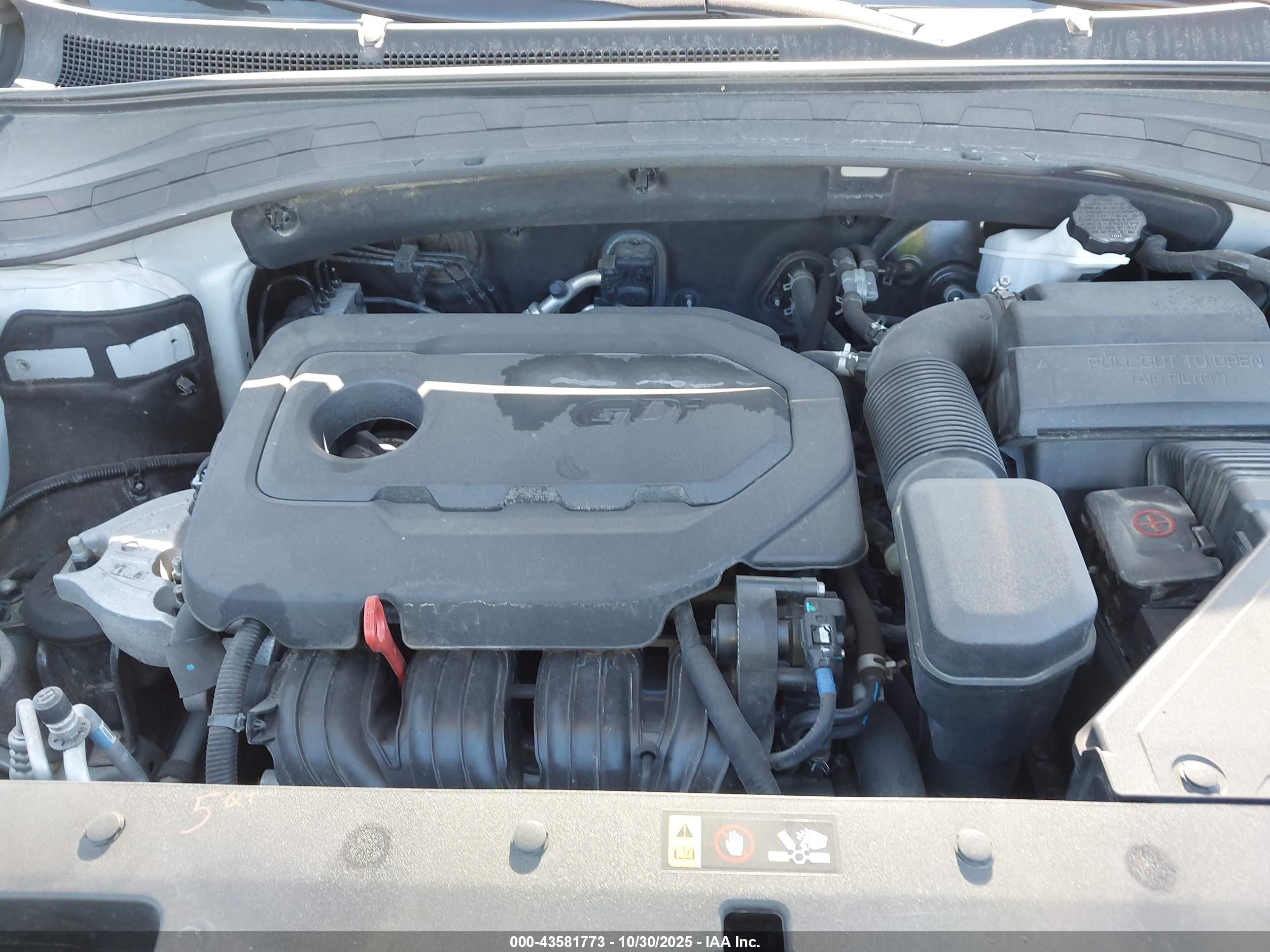 HYUNDAI SANTA image 10