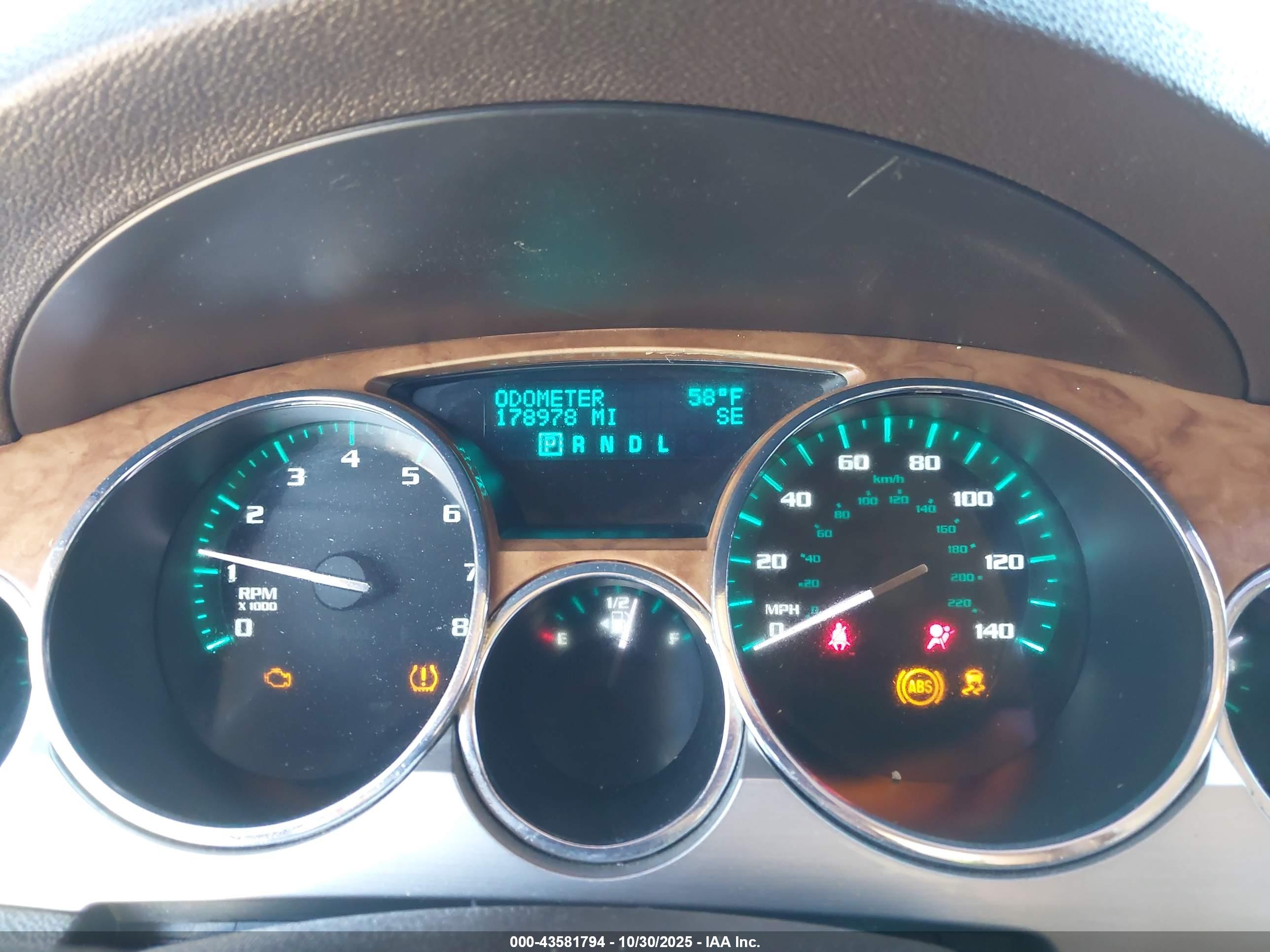 BUICK ENCLAVE image 7