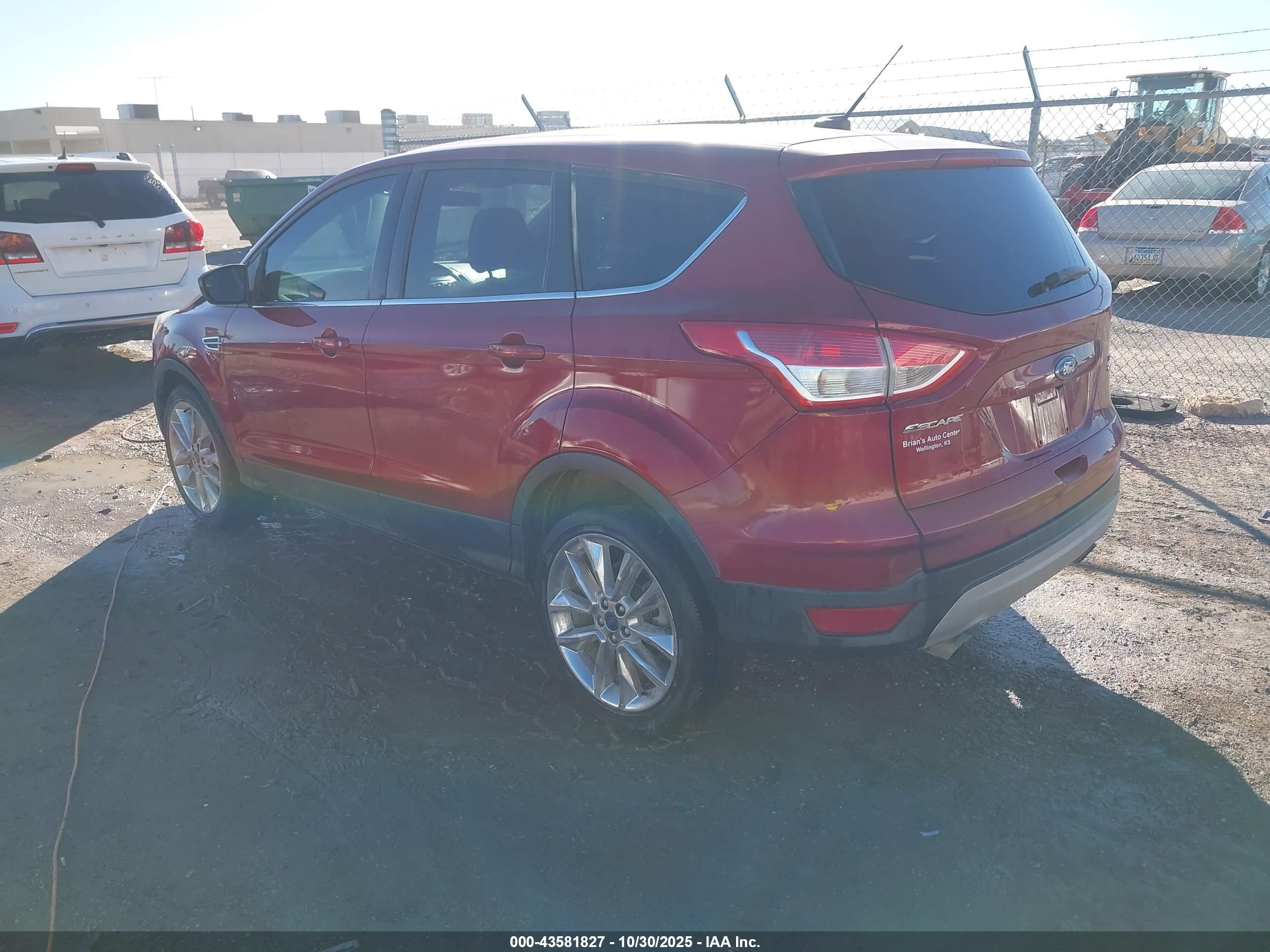 FORD ESCAPE image 3