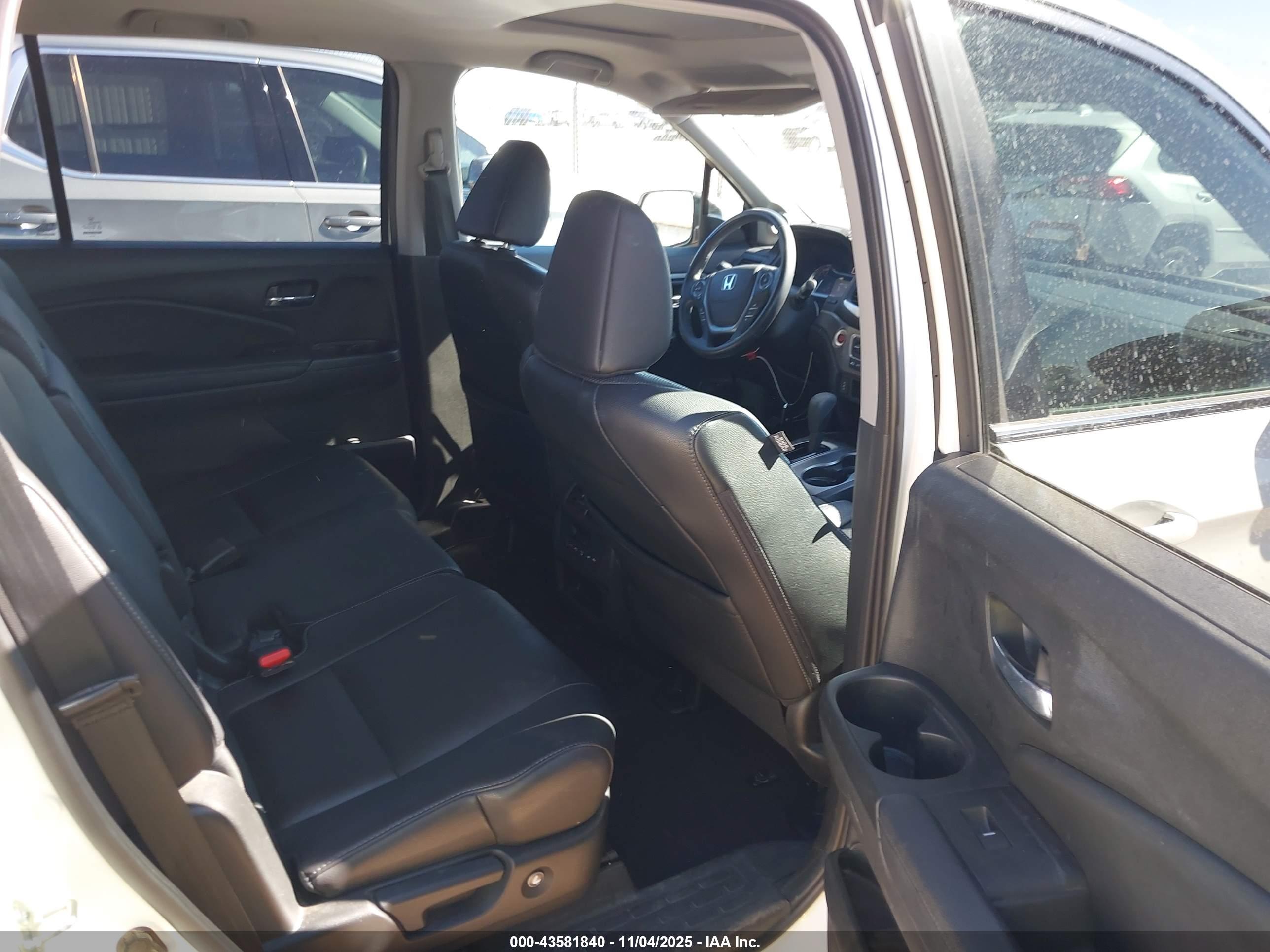 HONDA PILOT image 8