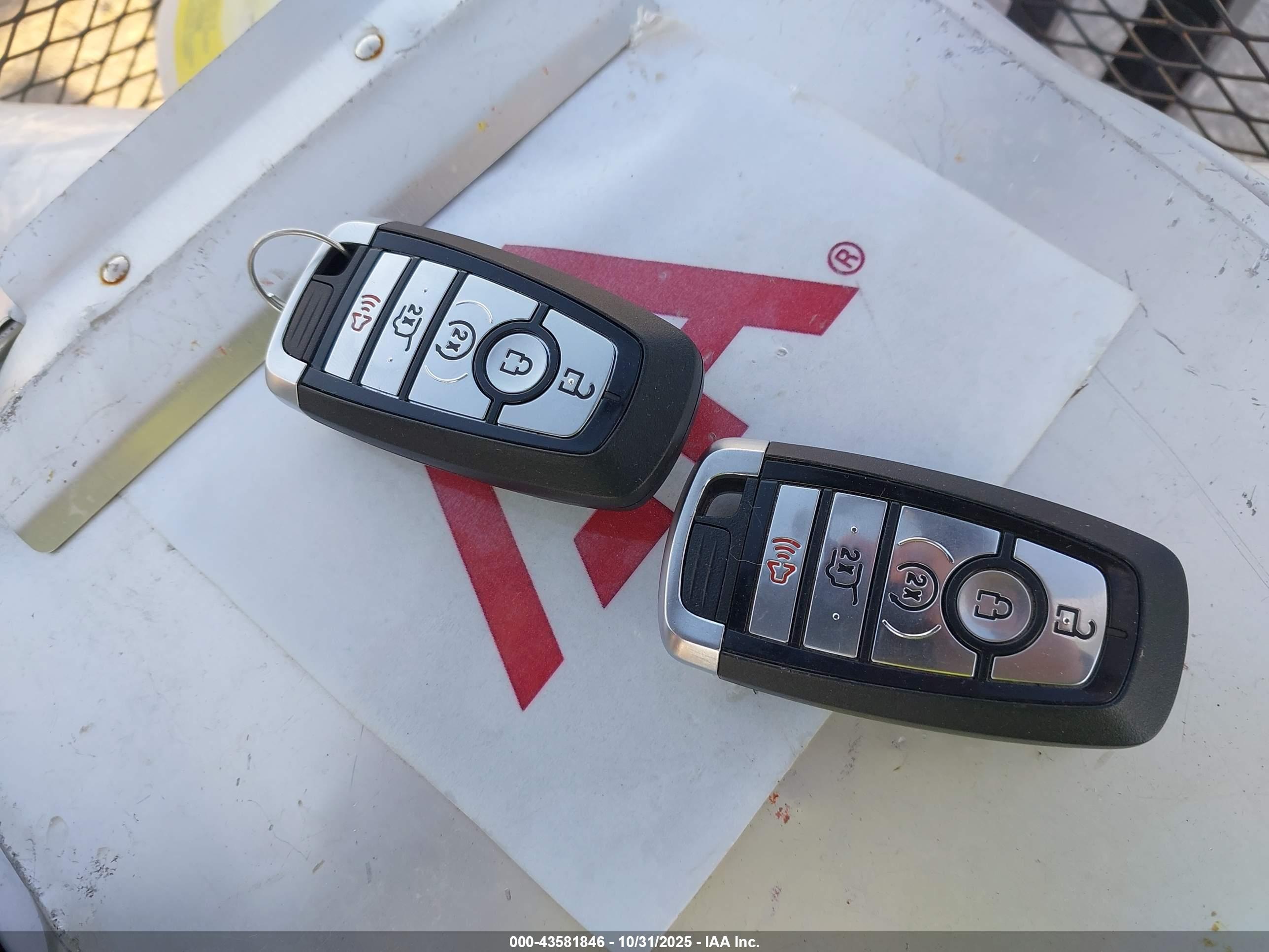 FORD ESCAPE image 11