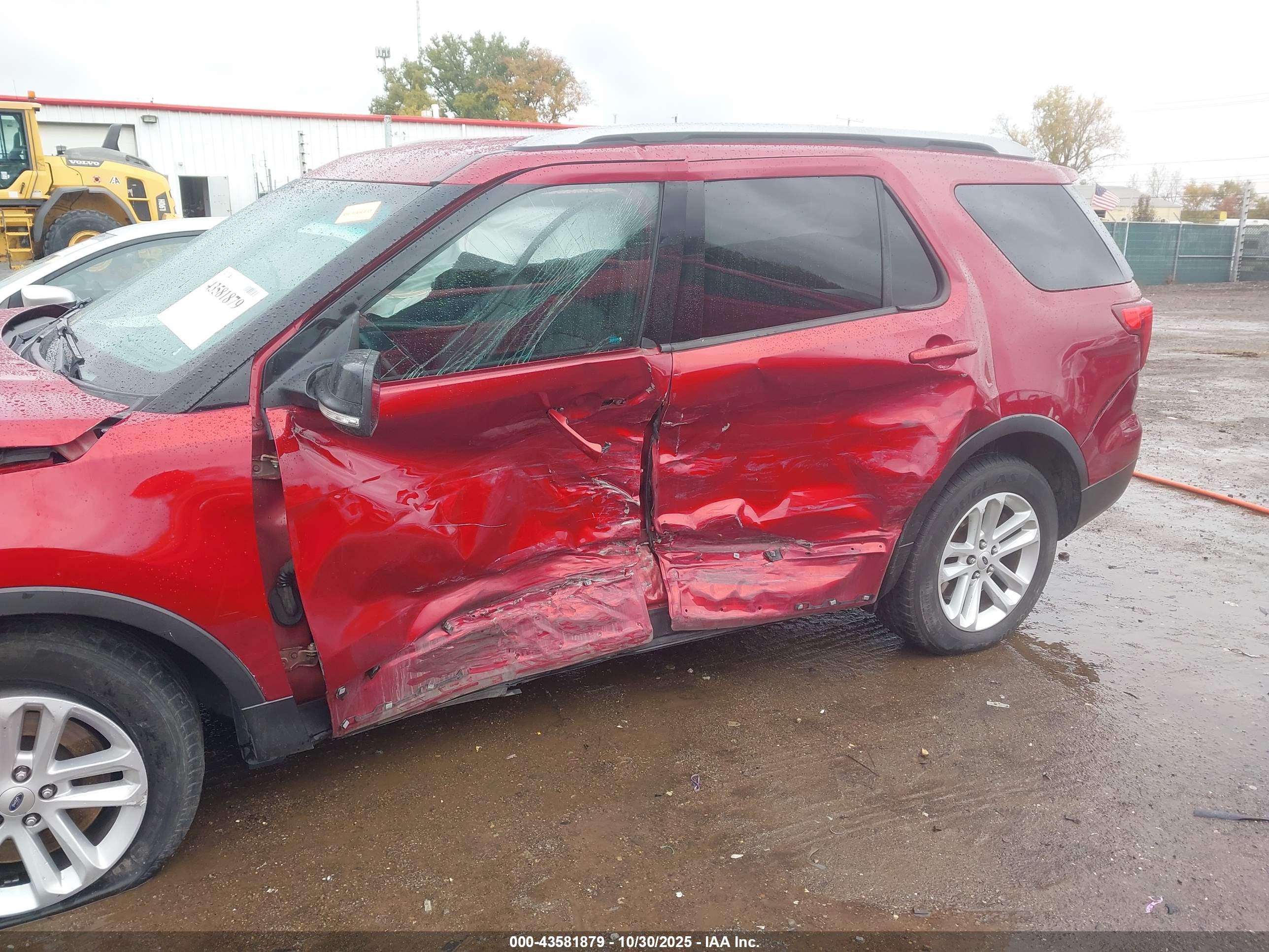 FORD EXPLORER image 6