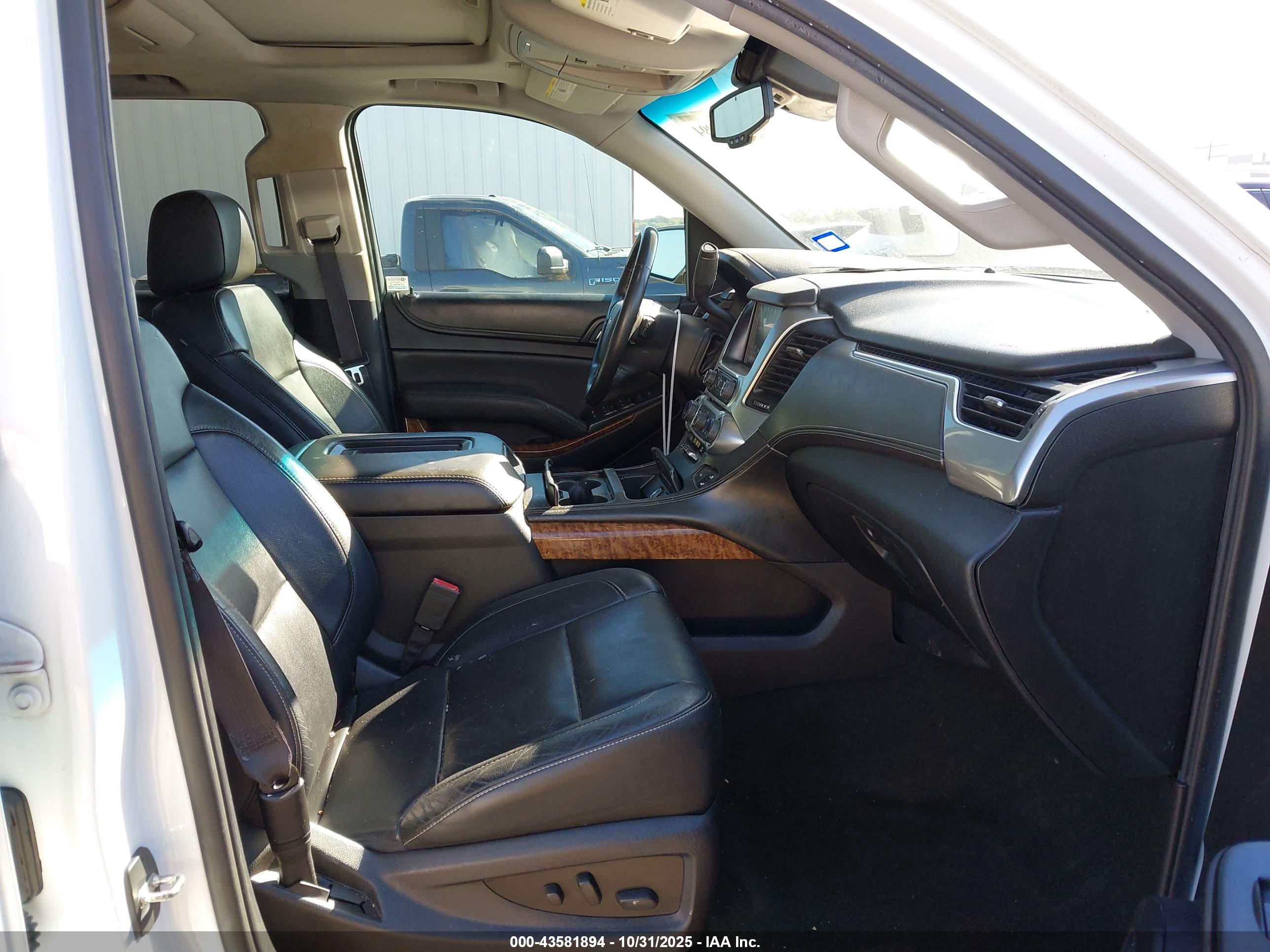 CHEVROLET TAHOE image 5