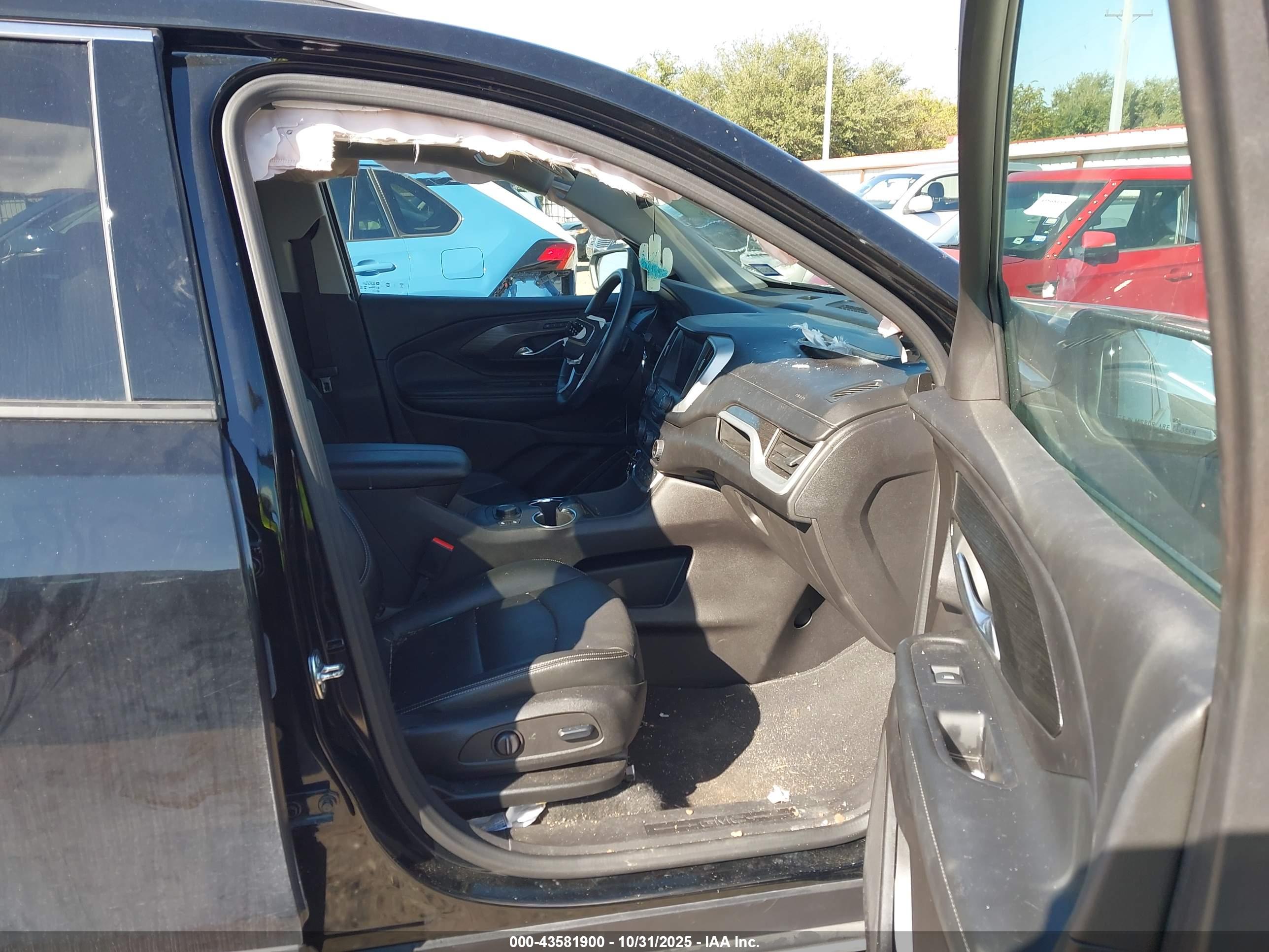 GMC TERRAIN image 5