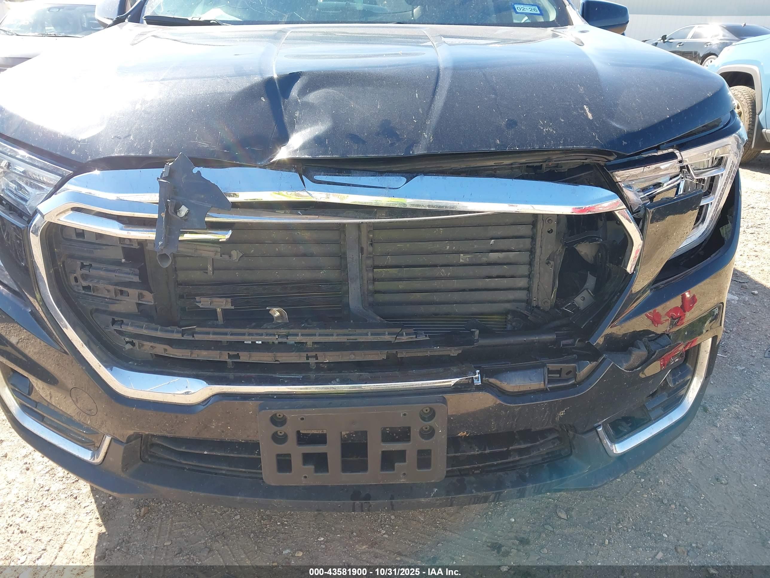 GMC TERRAIN image 6