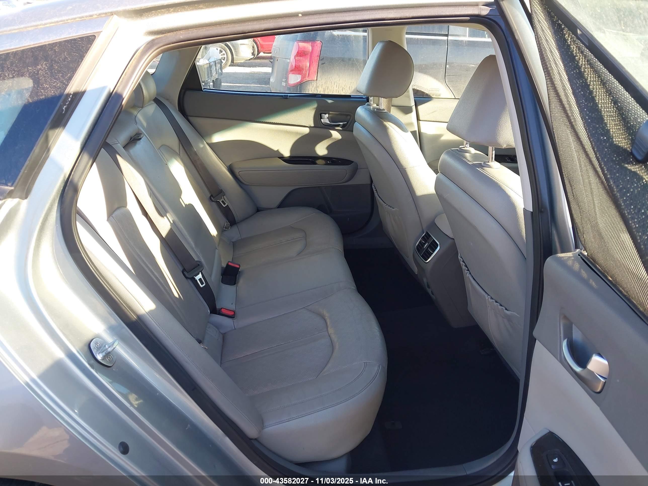 KIA OPTIMA image 8