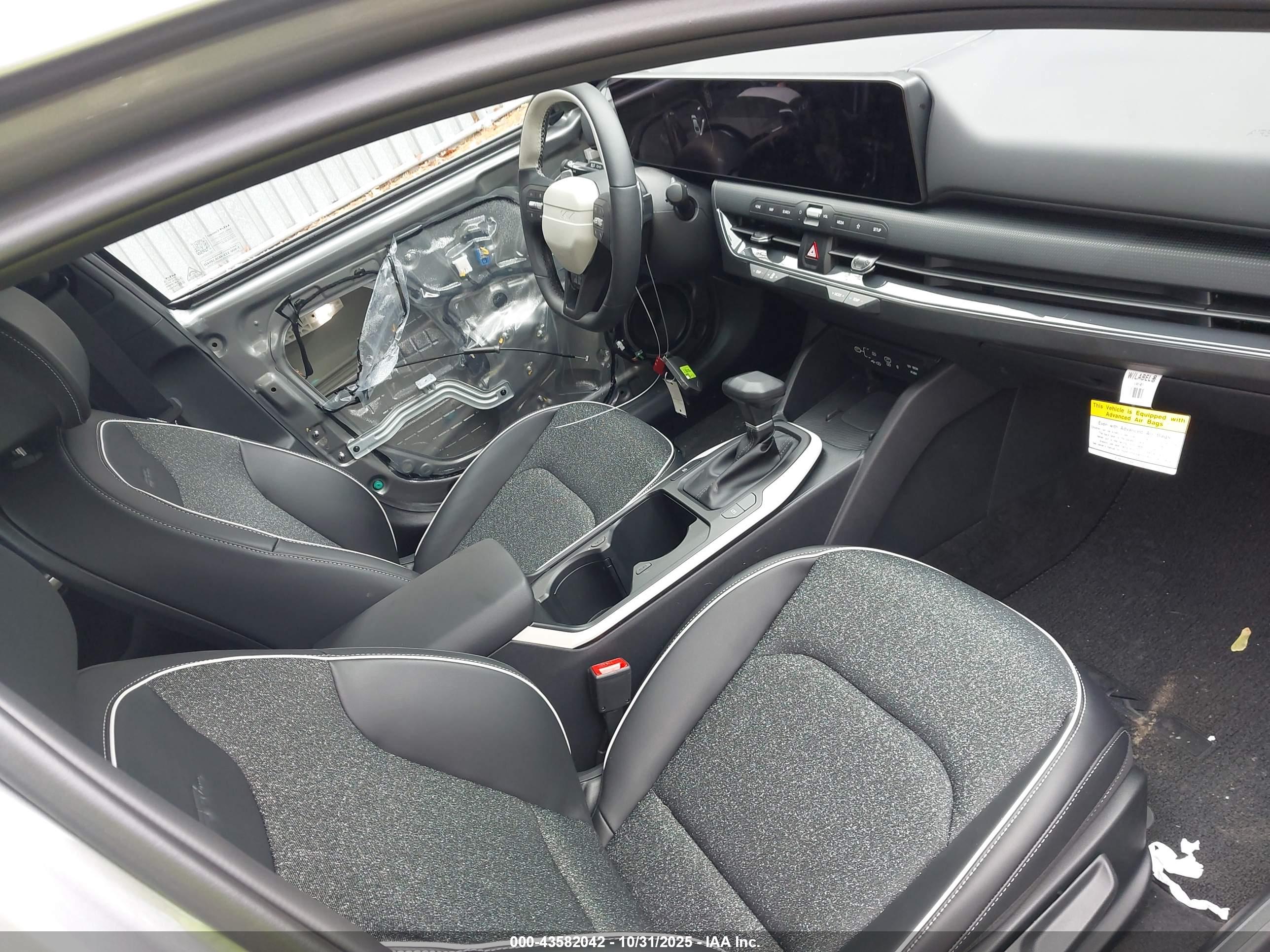 KIA K4 image 5