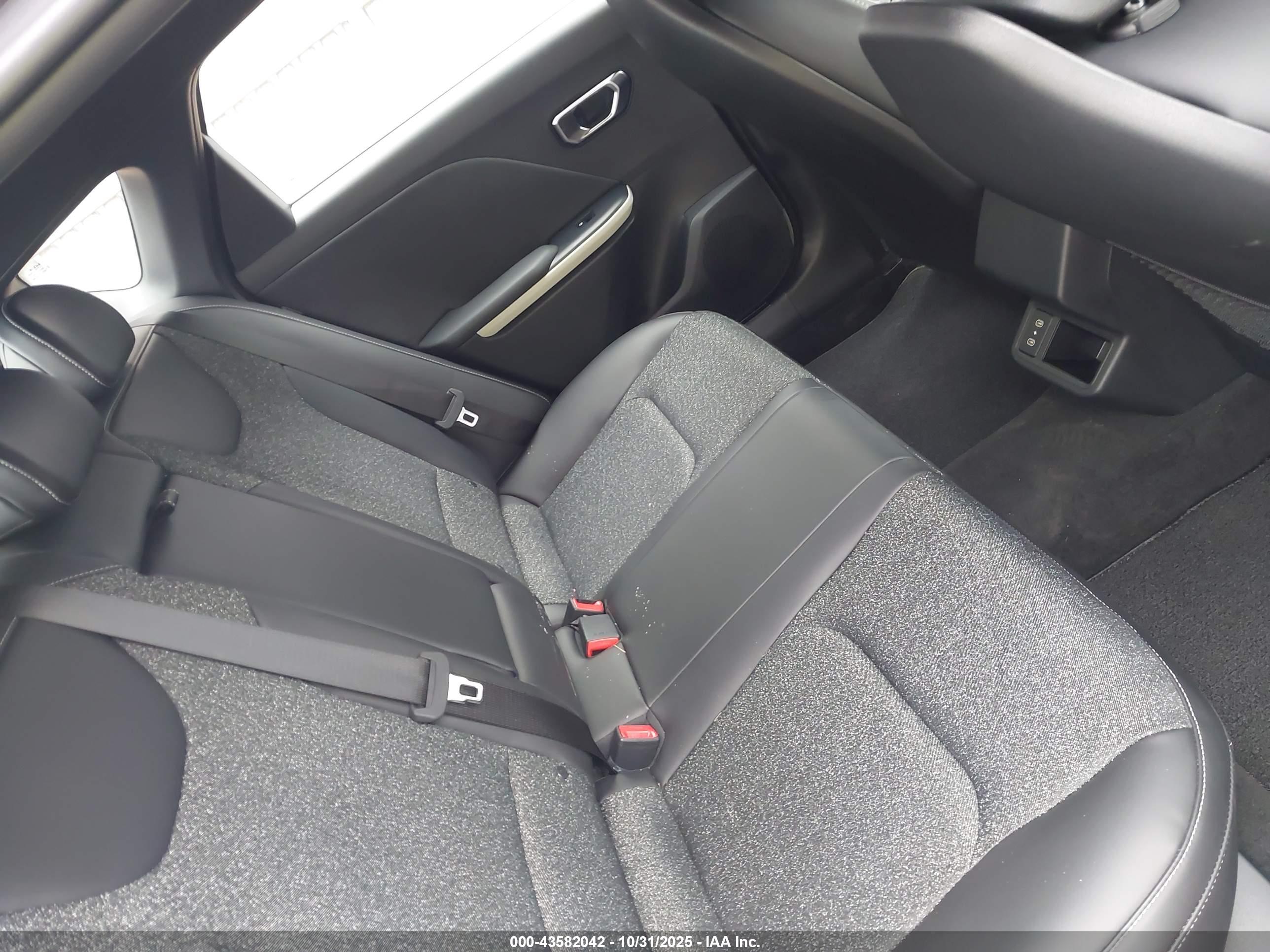KIA K4 image 8