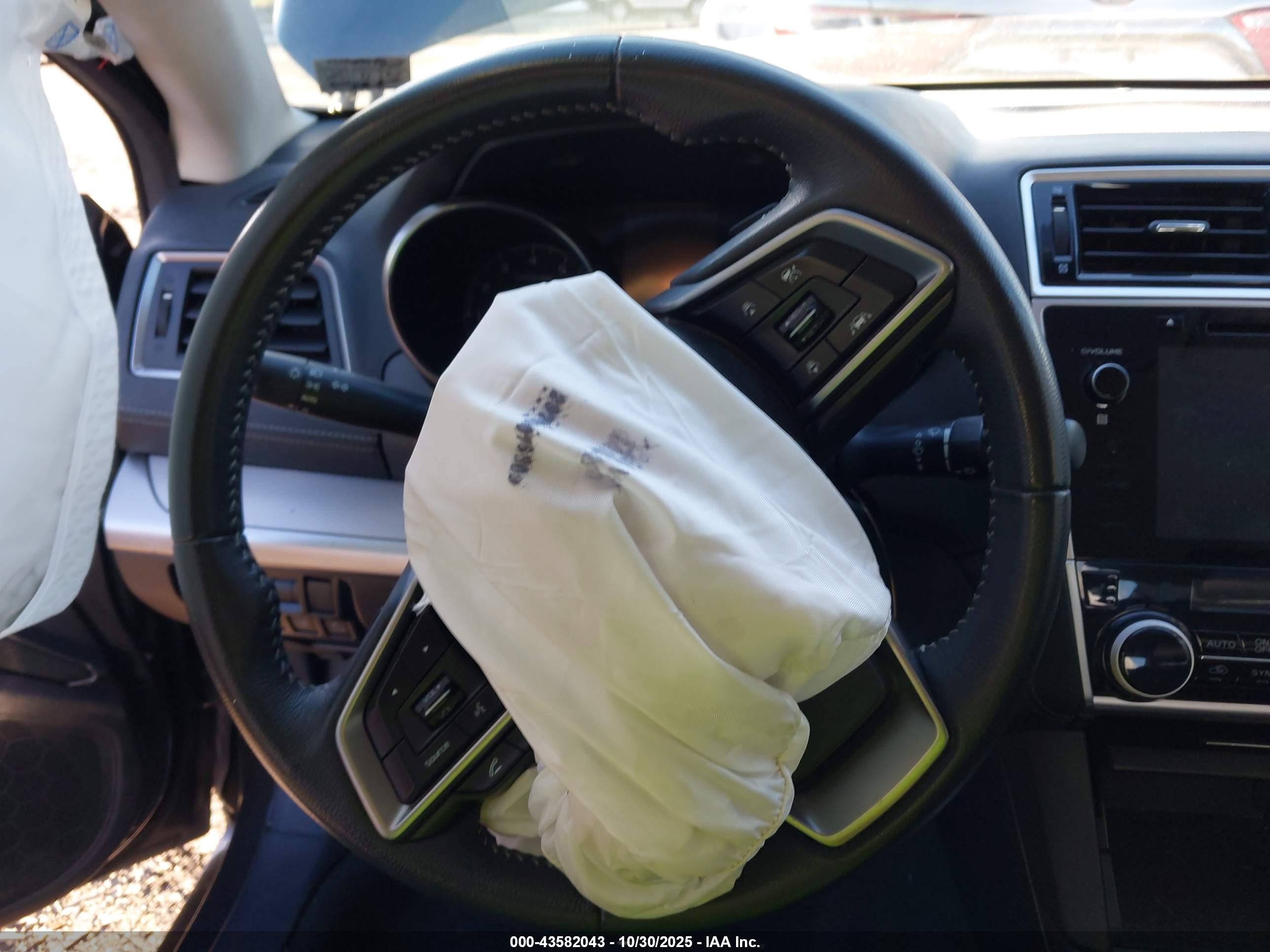 SUBARU LEGACY image 11