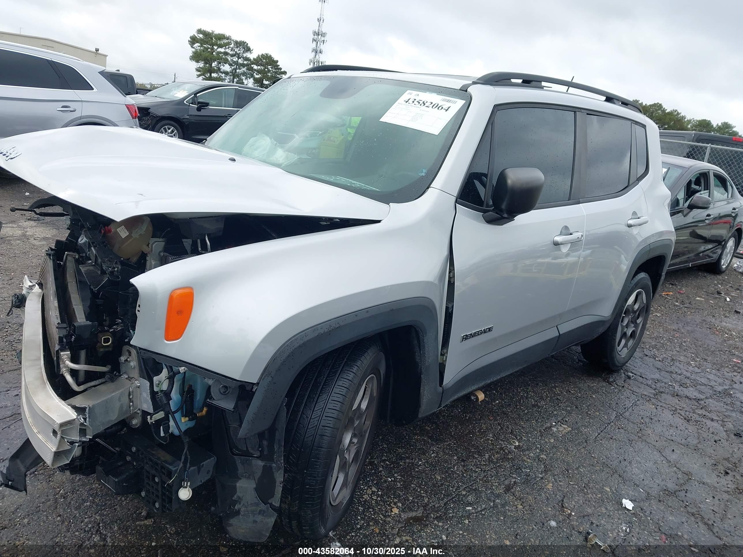 JEEP RENEGADE image 2