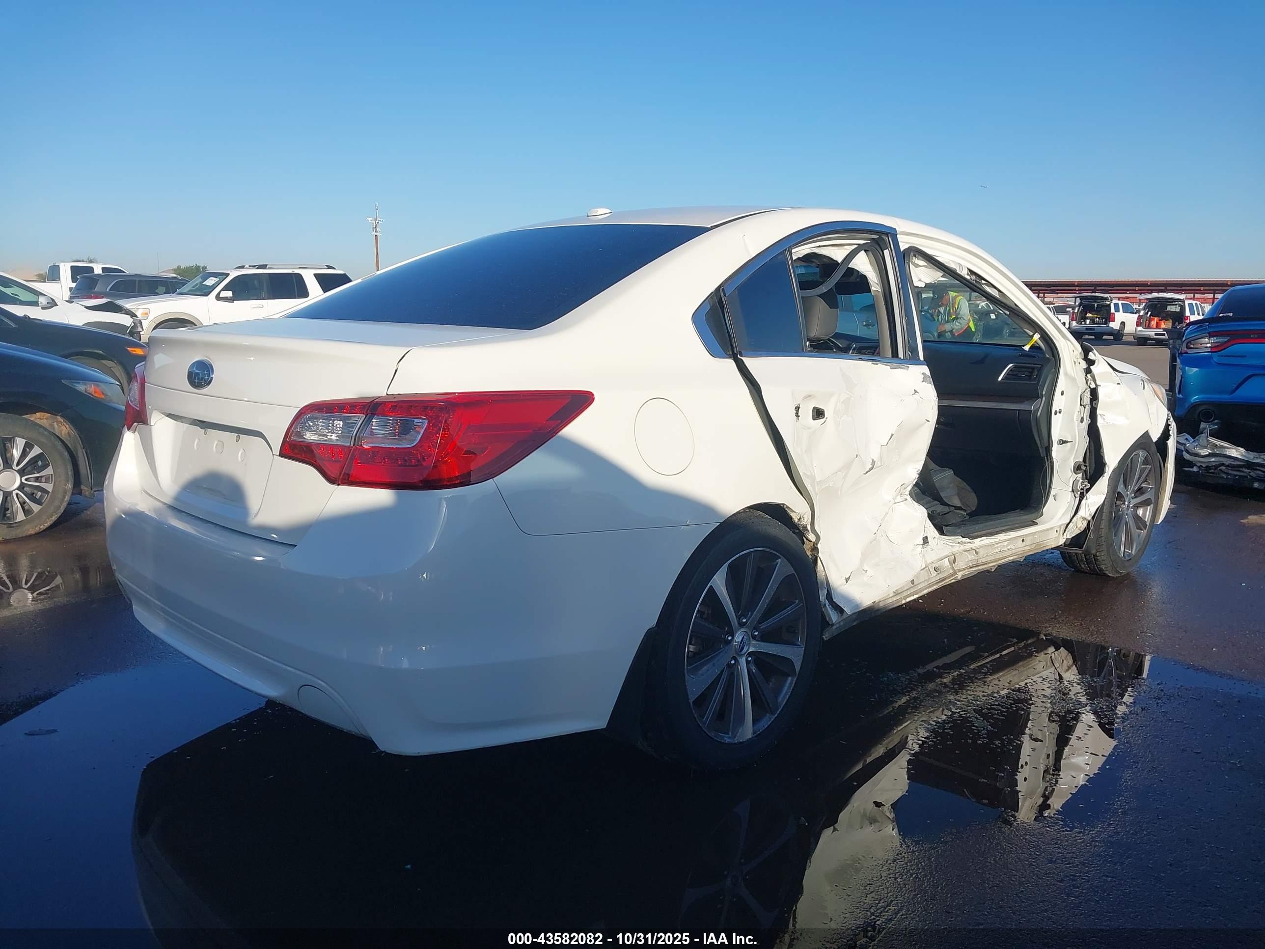 SUBARU LEGACY image 4