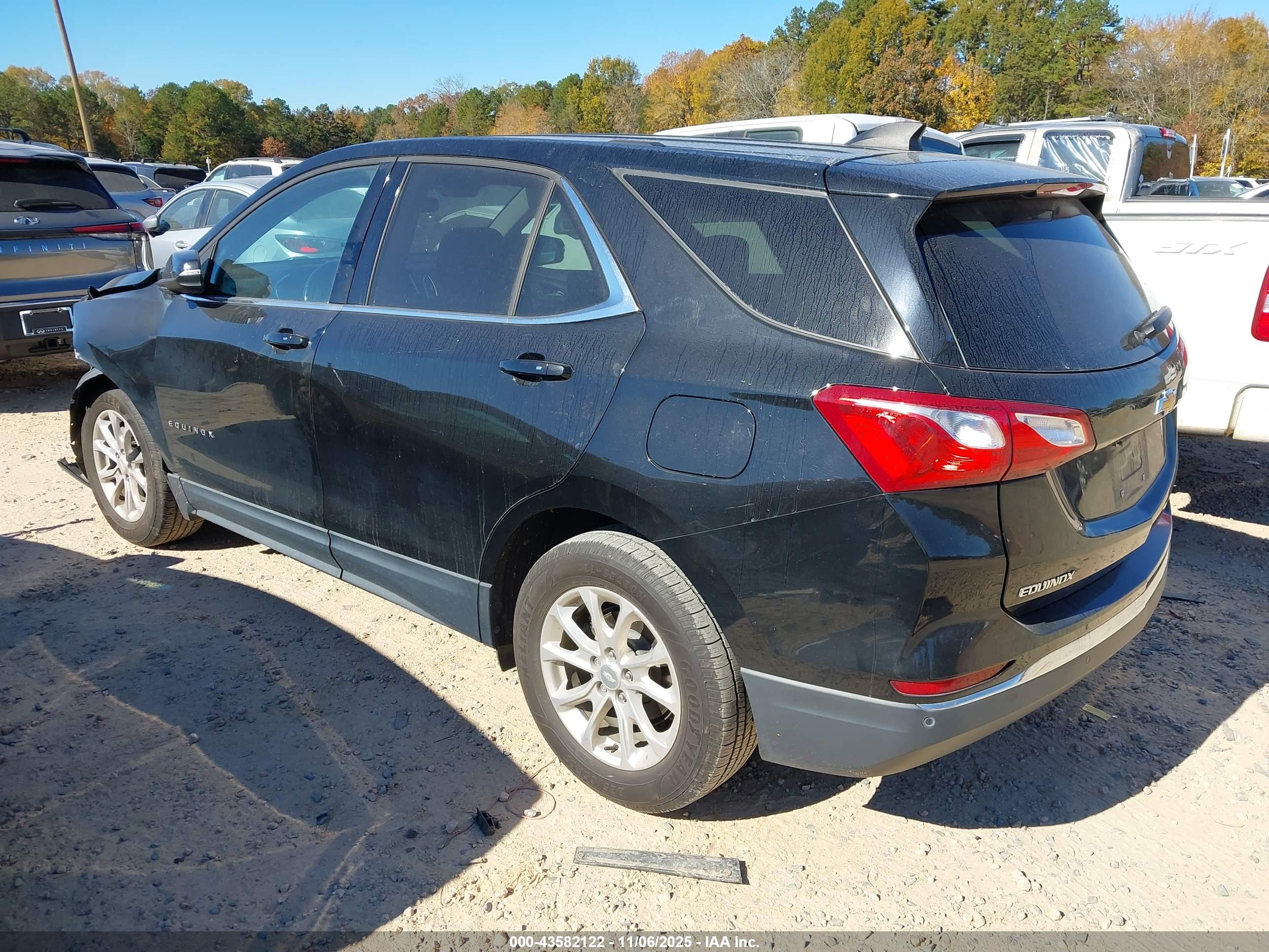 CHEVROLET EQUINOX image 3