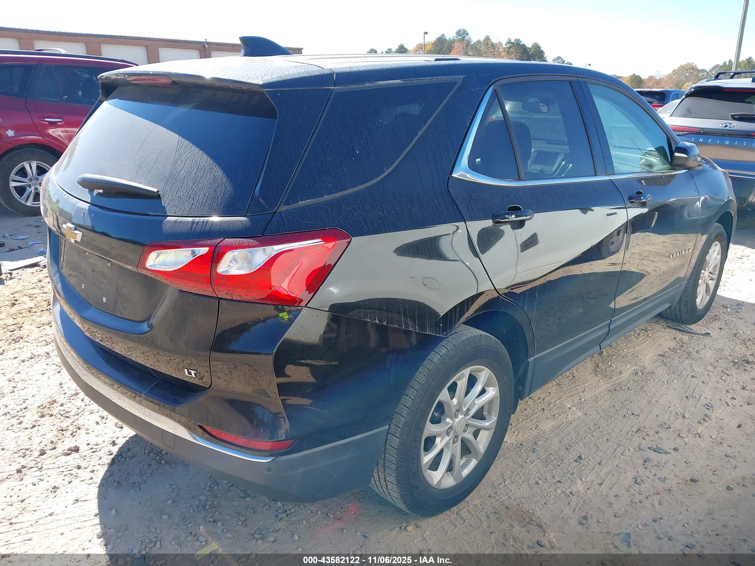 CHEVROLET EQUINOX image 4