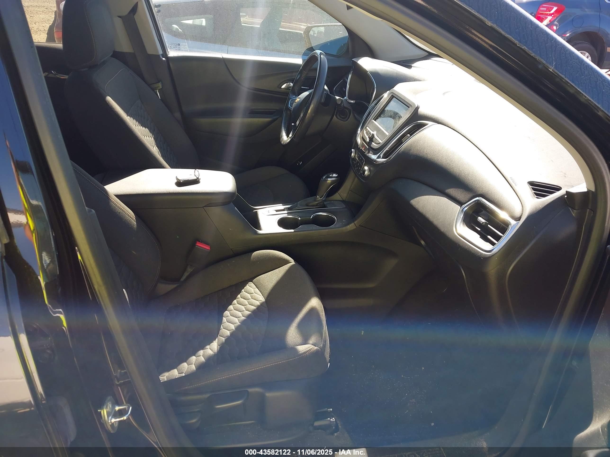 CHEVROLET EQUINOX image 5