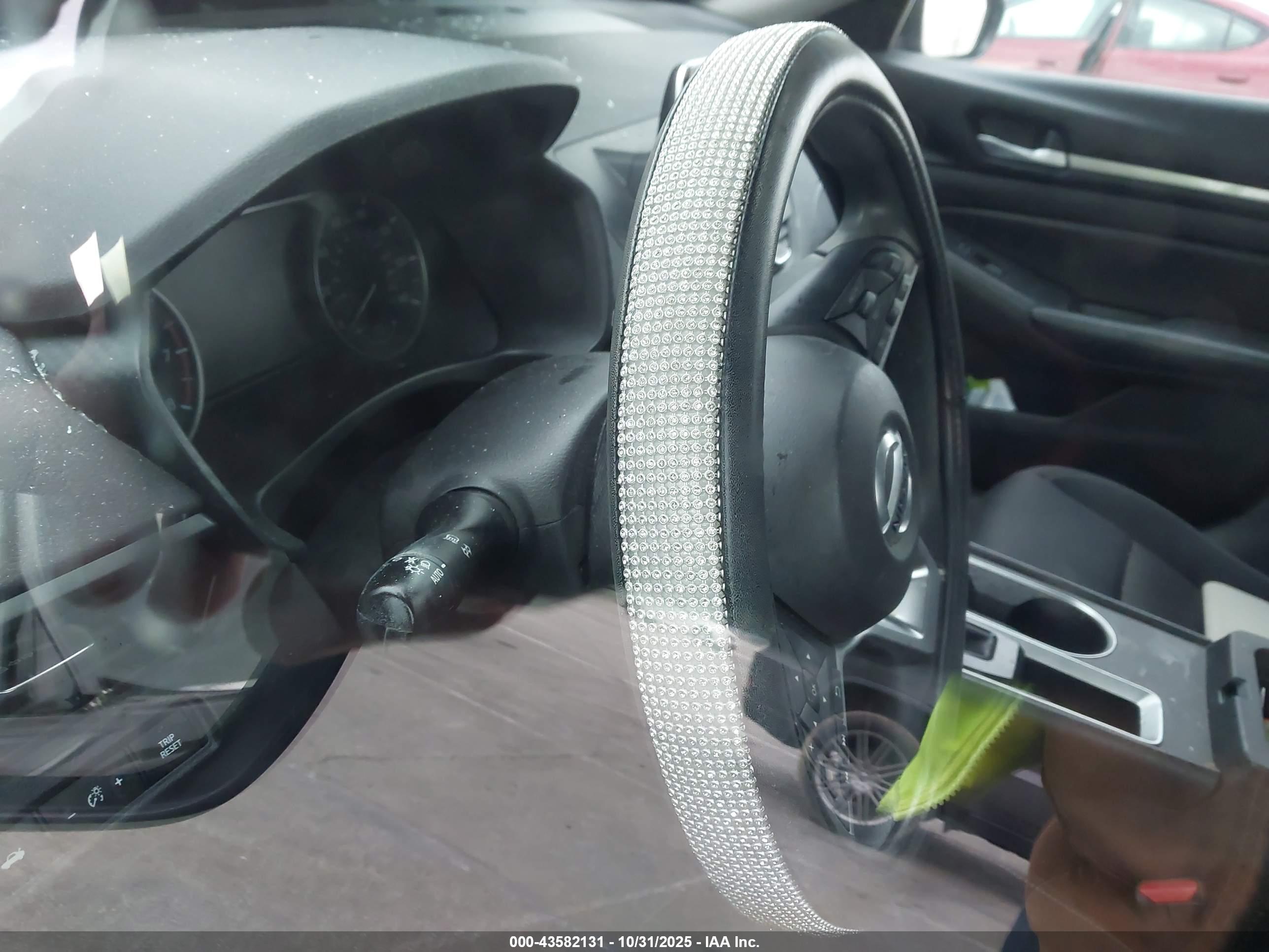 NISSAN ALTIMA image 7