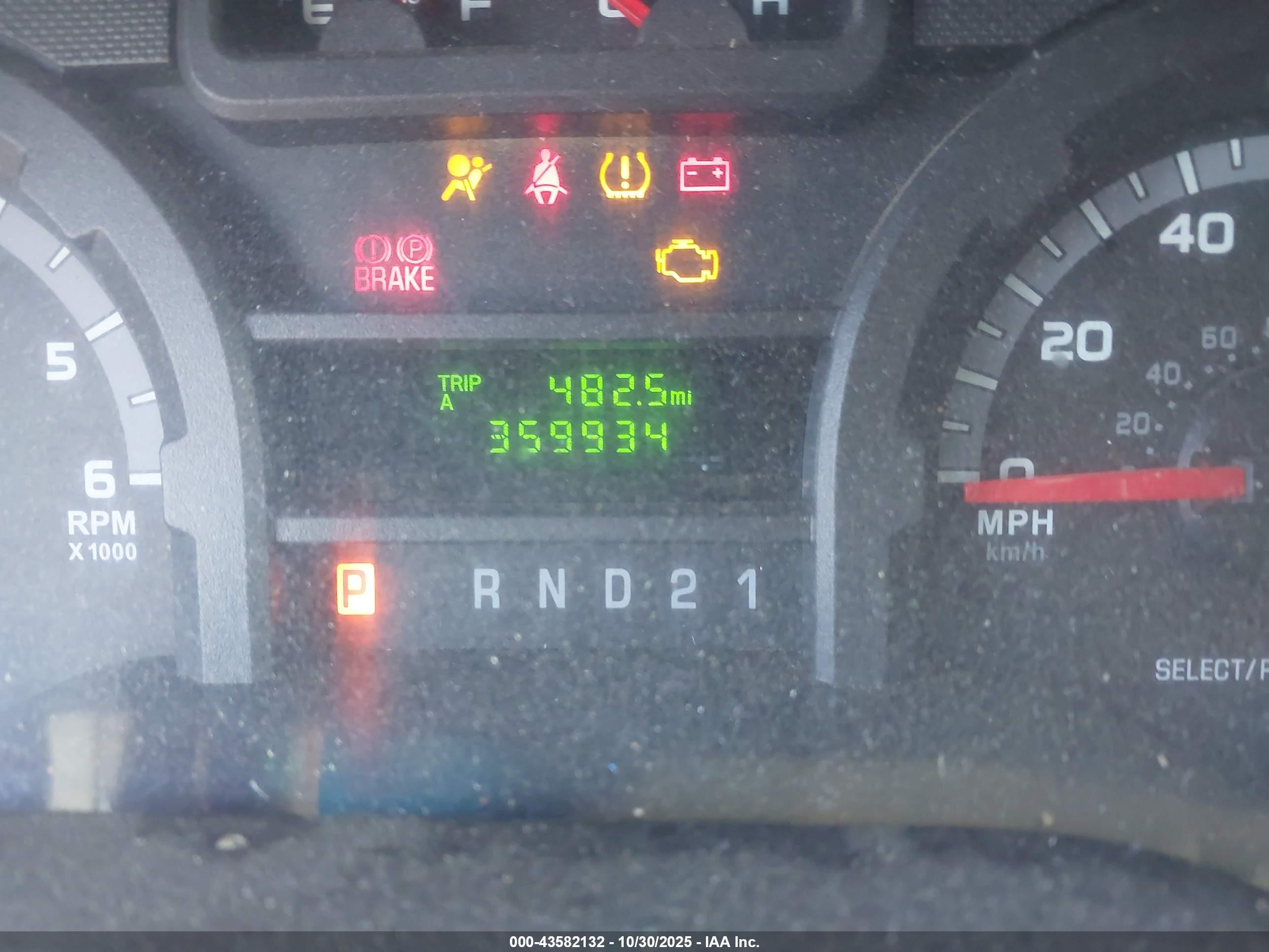 FORD E-150 image 7