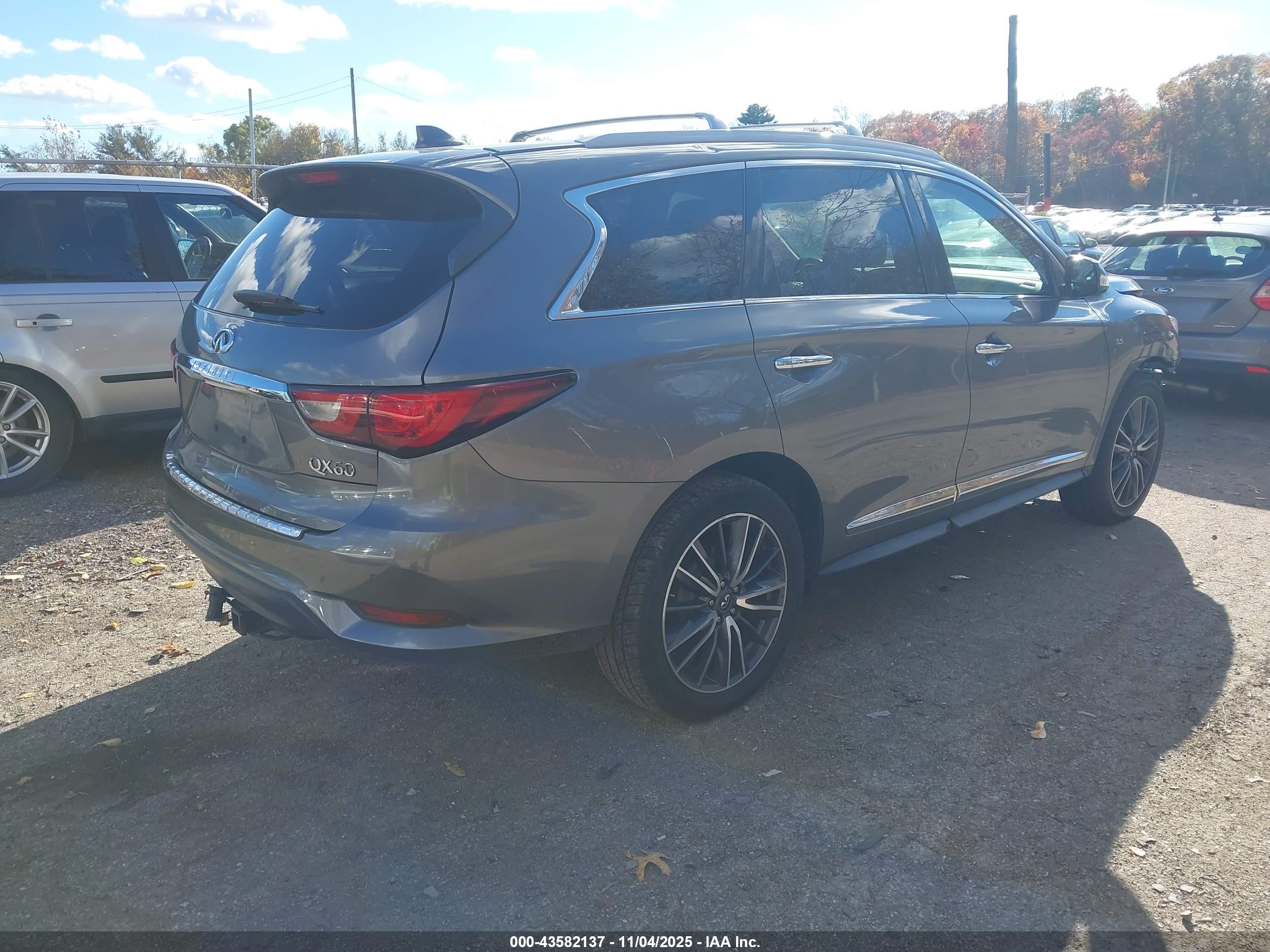 INFINITI QX60 image 4