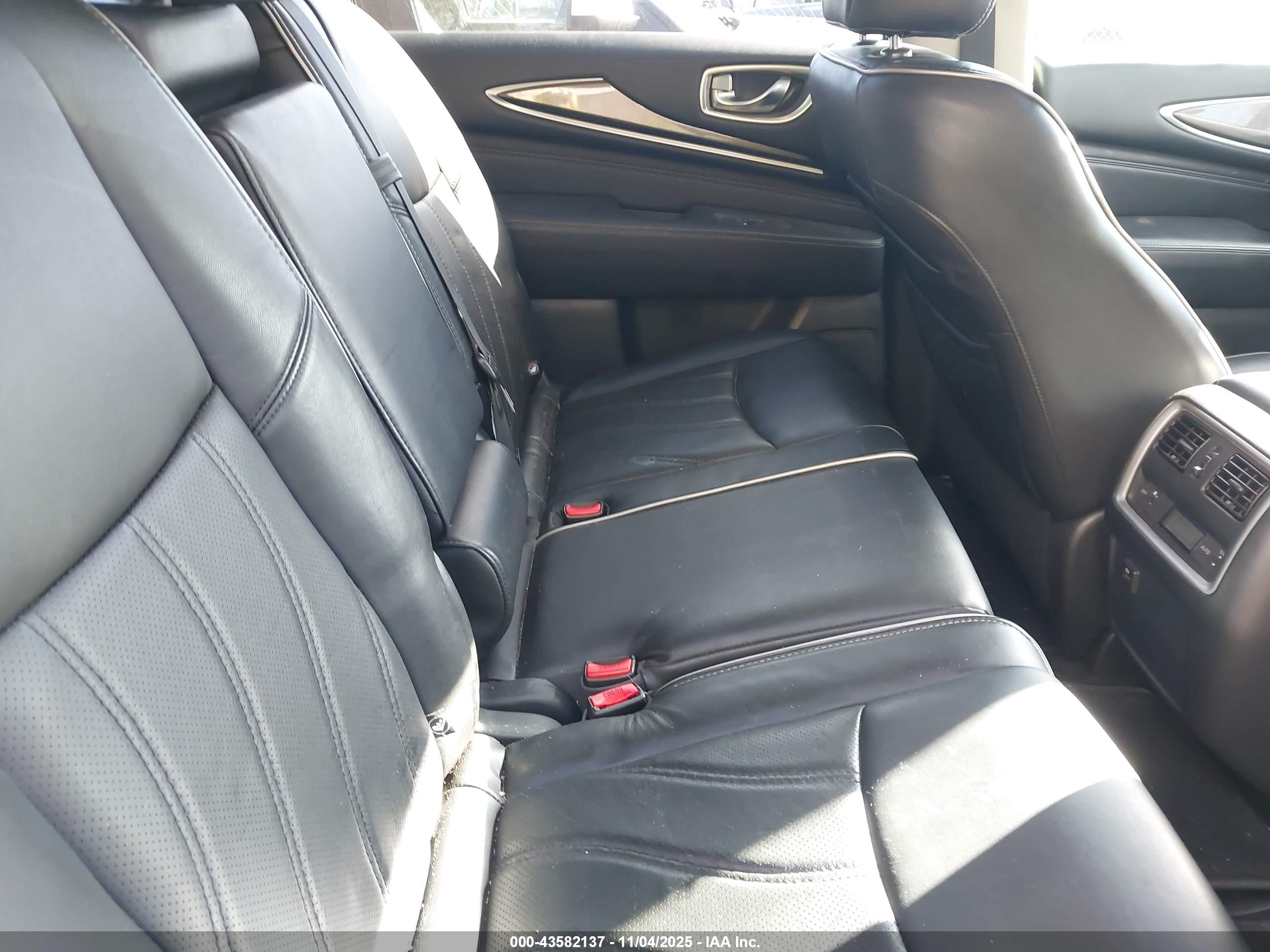 INFINITI QX60 image 8