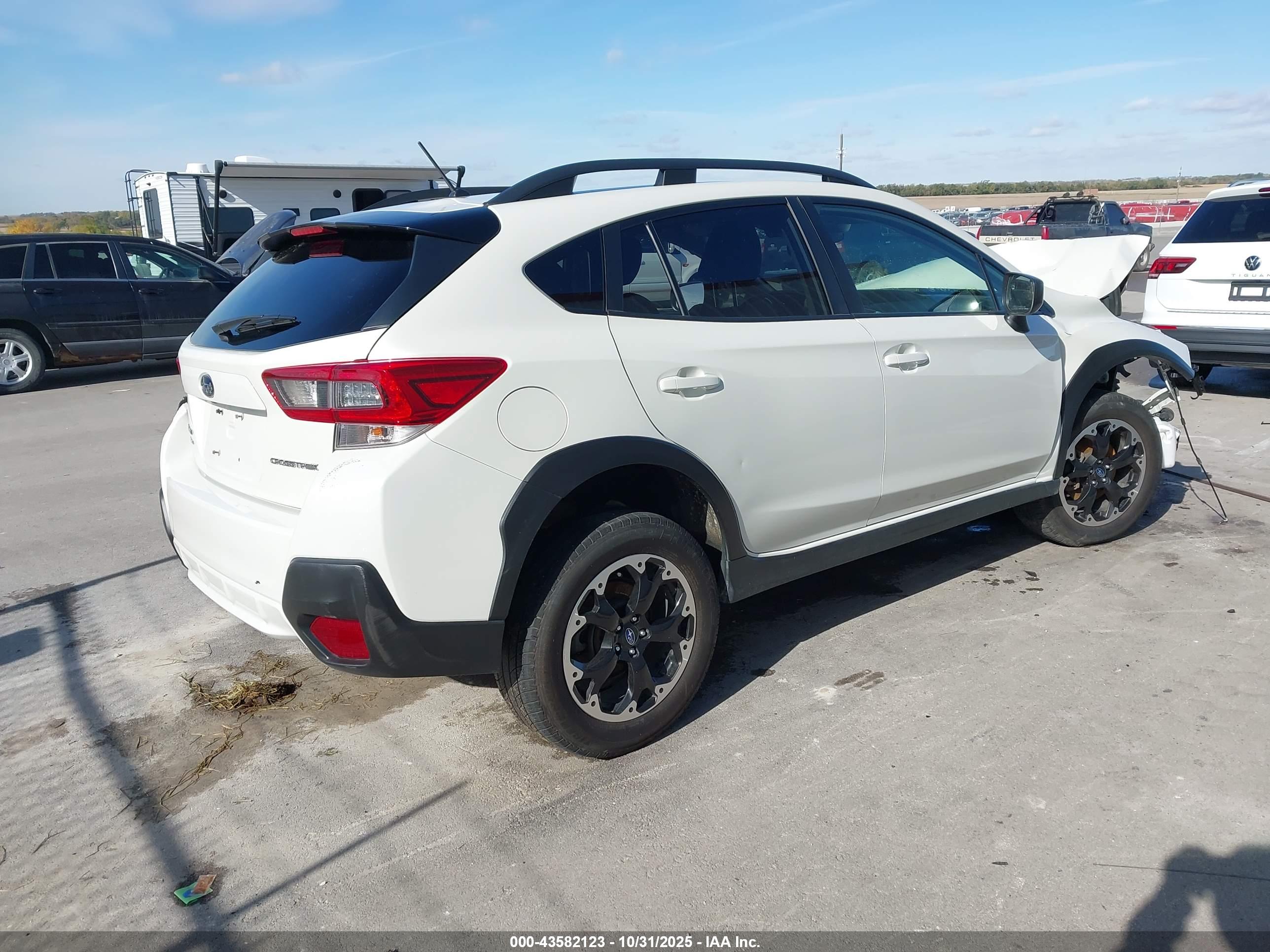 SUBARU CROSSTREK image 4