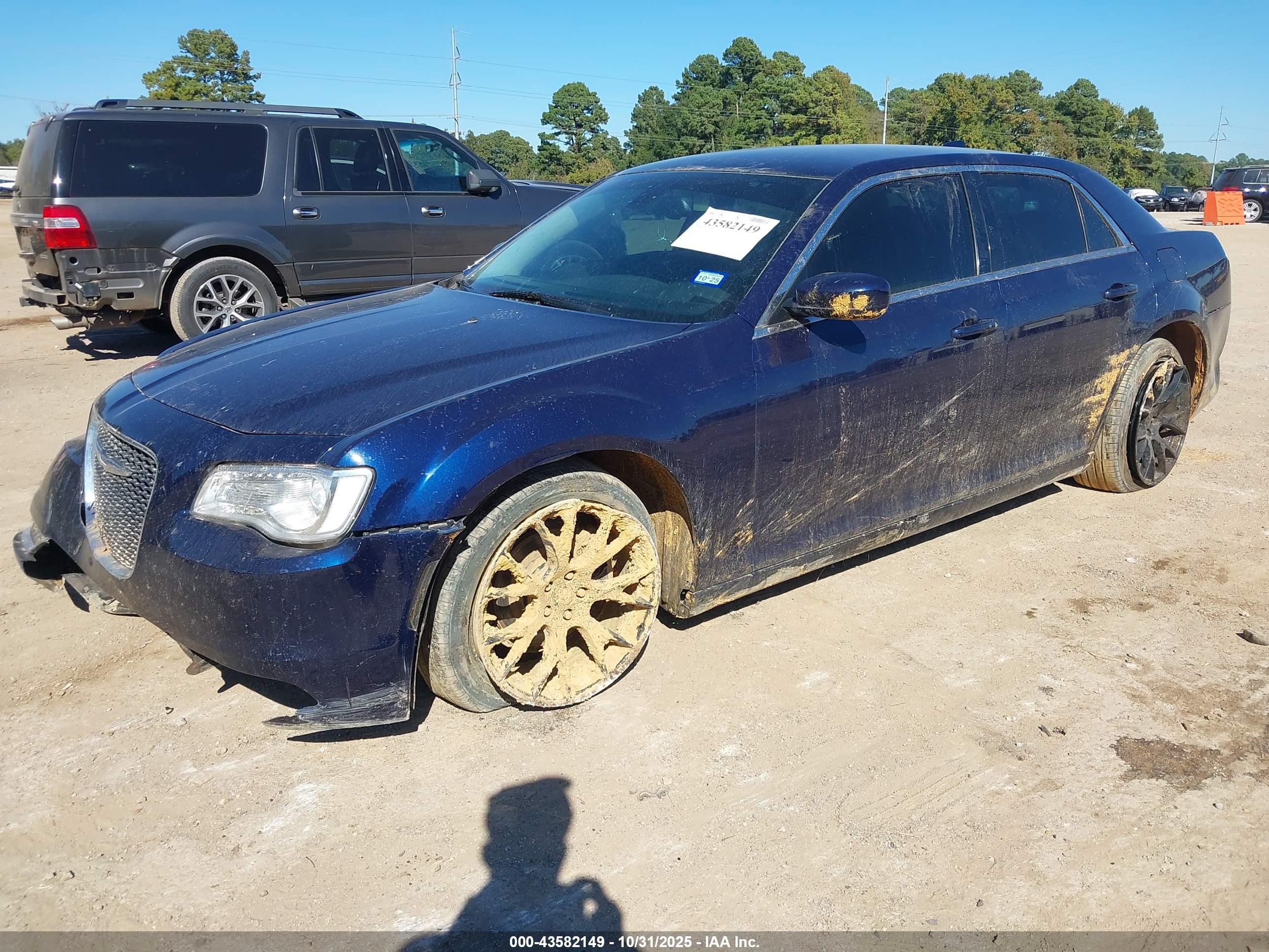 CHRYSLER 300 image 2