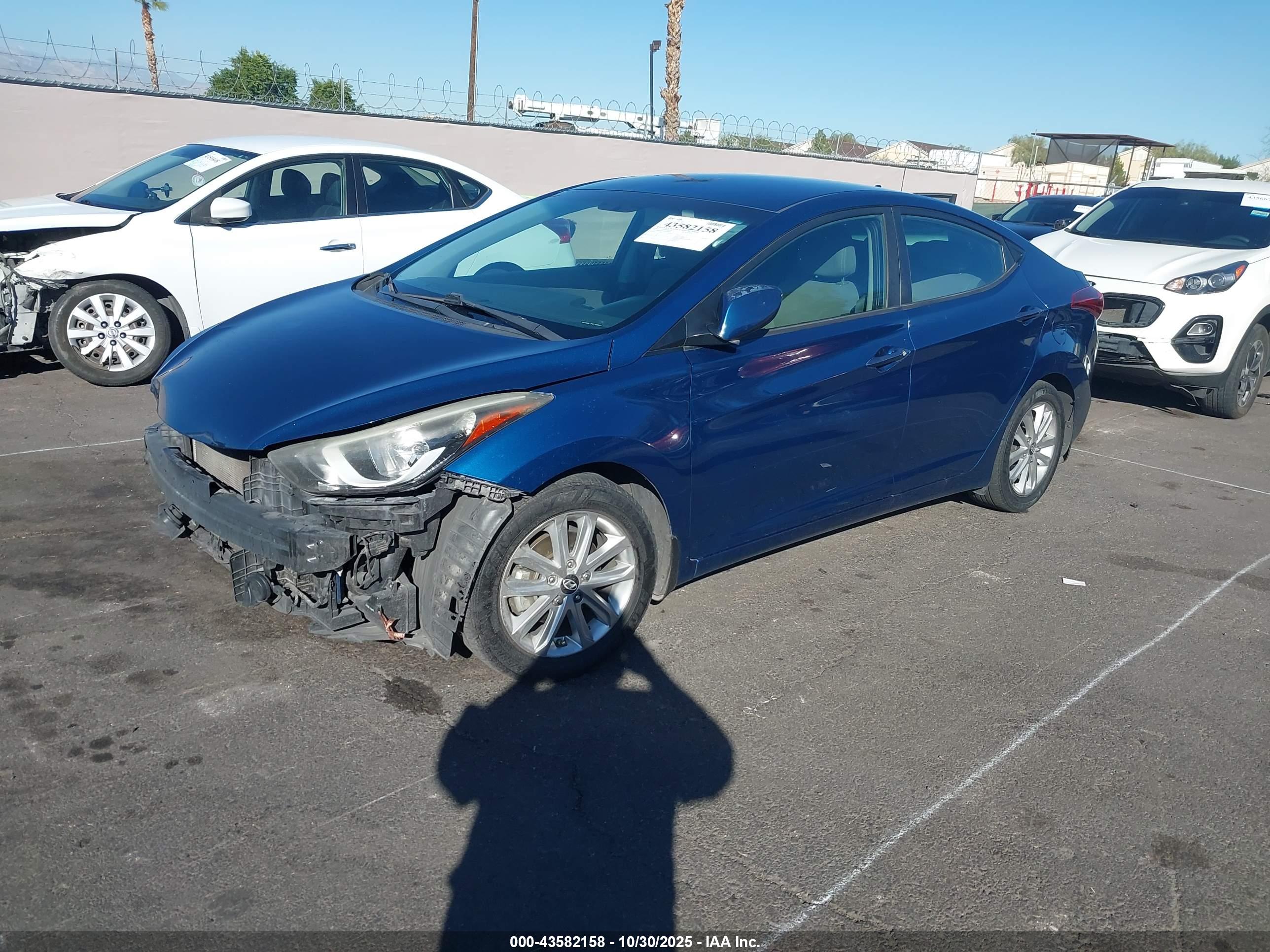 HYUNDAI ELANTRA image 2