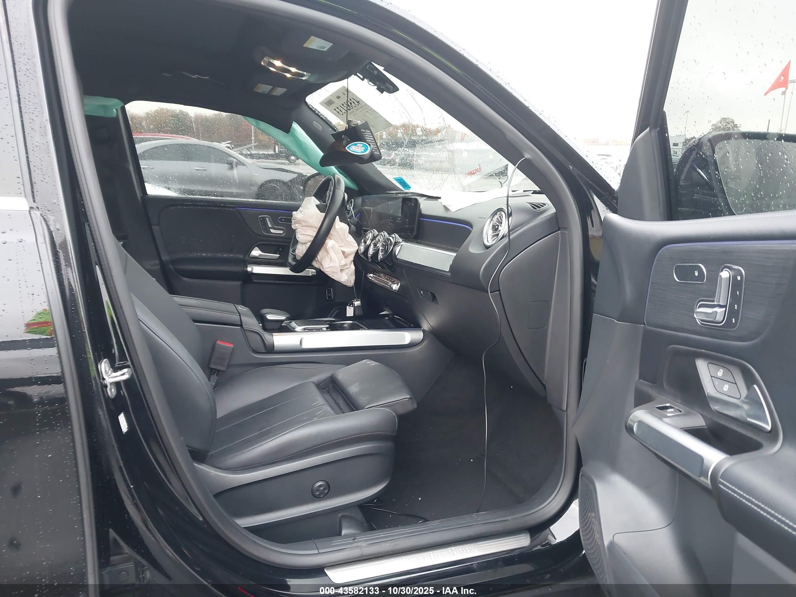 MERCEDES-BENZ GLB image 5
