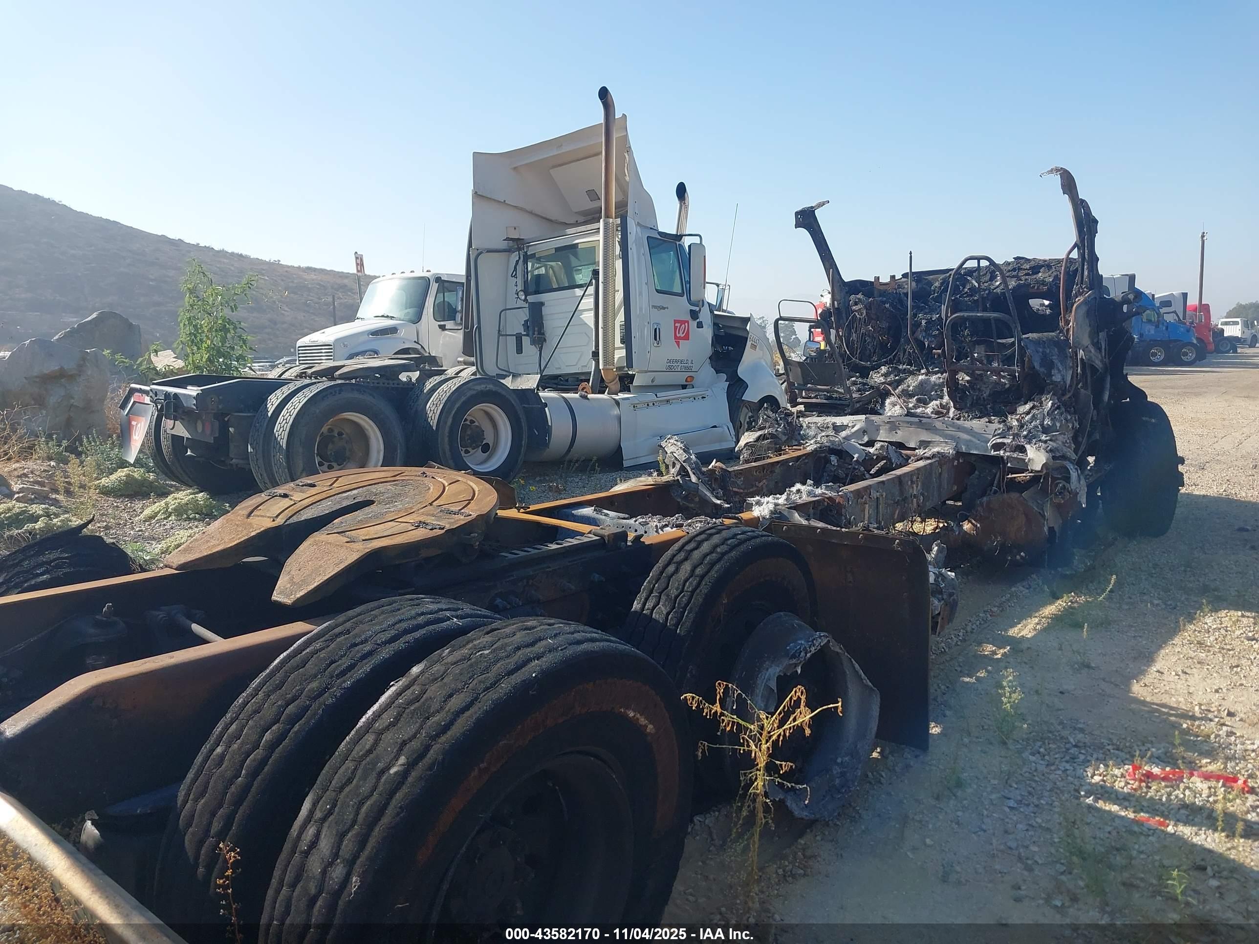 PETERBILT 579 image 4