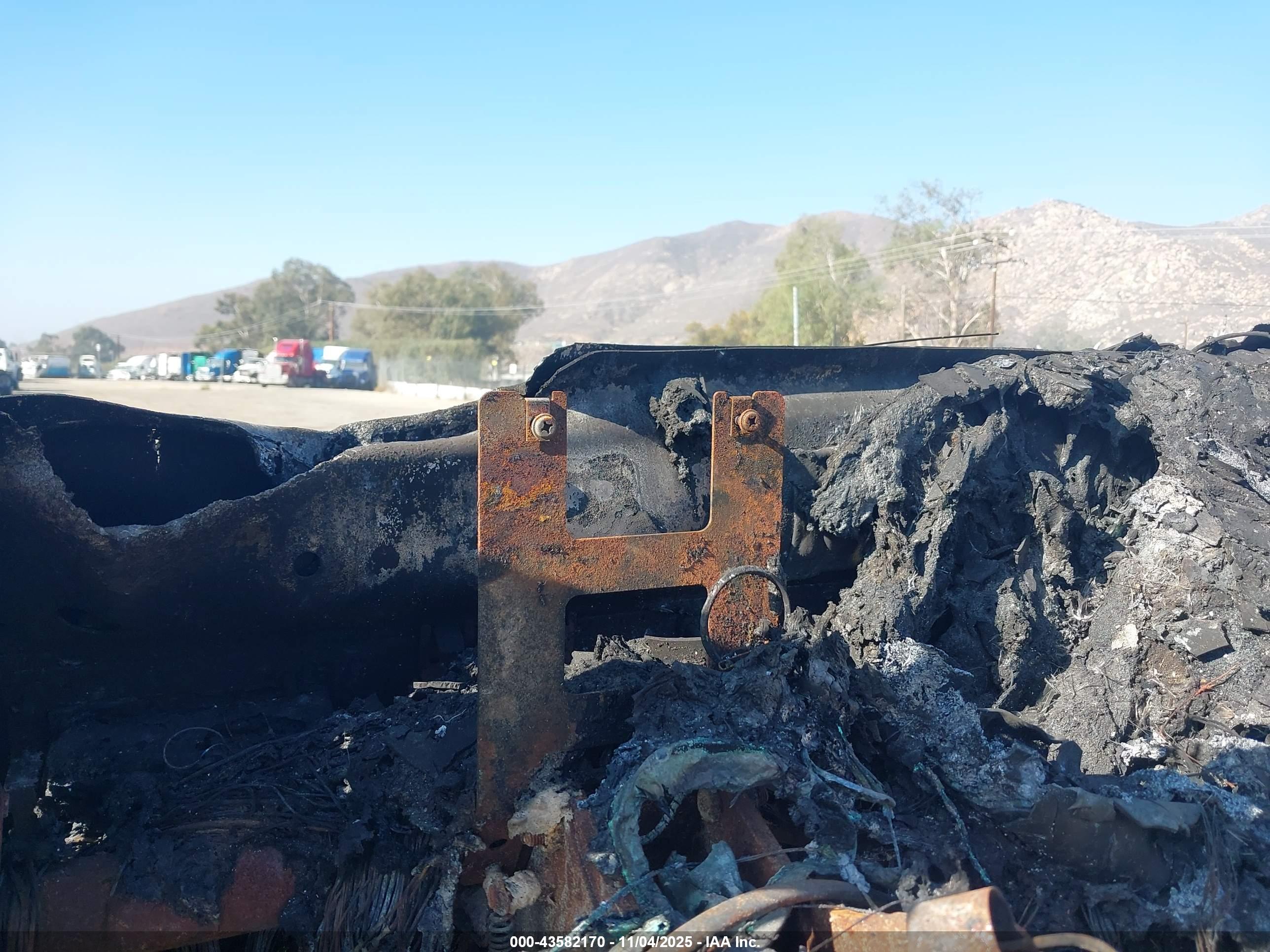 PETERBILT 579 image 6