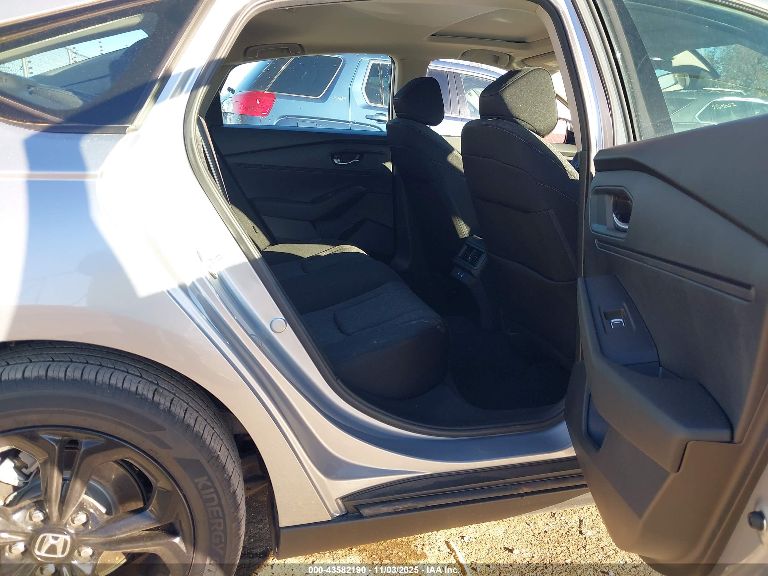 HONDA ACCORD image 8
