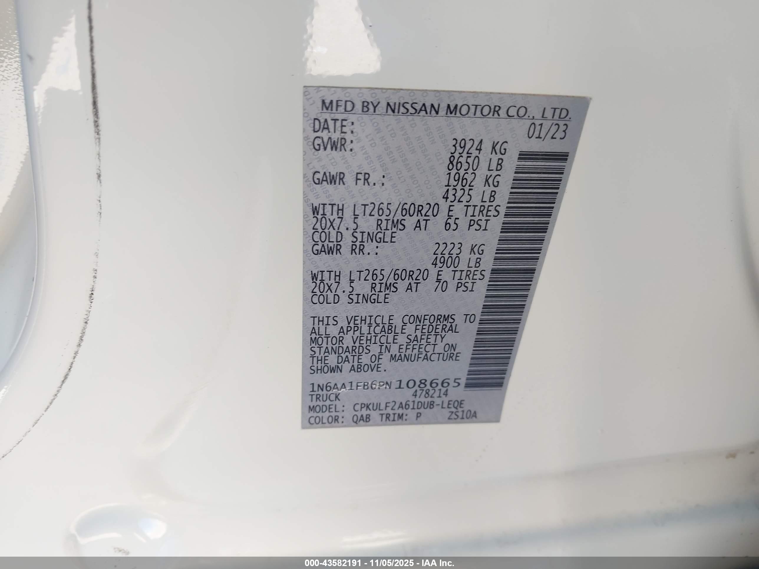 NISSAN TITAN image 9