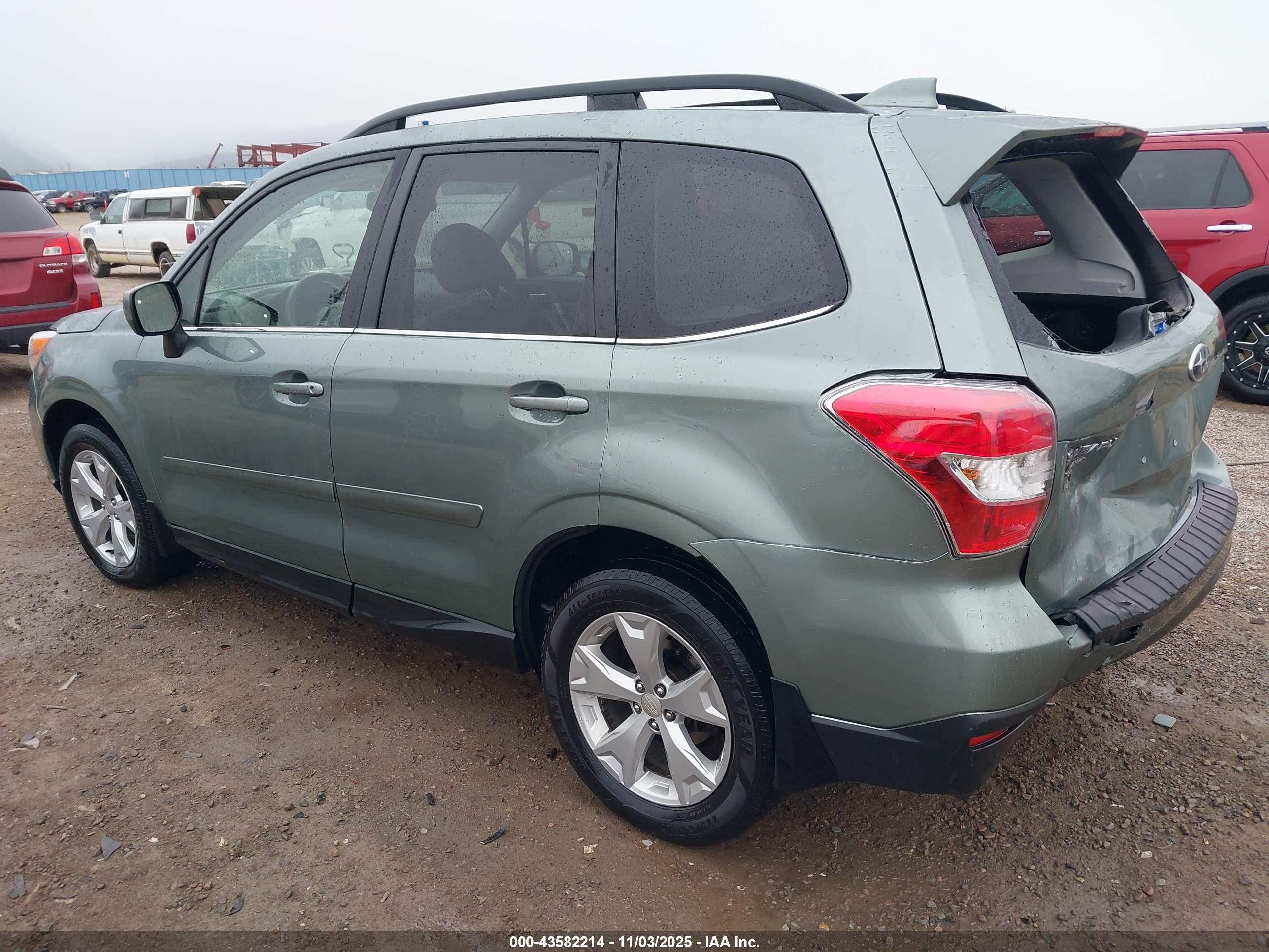 SUBARU FORESTER image 3