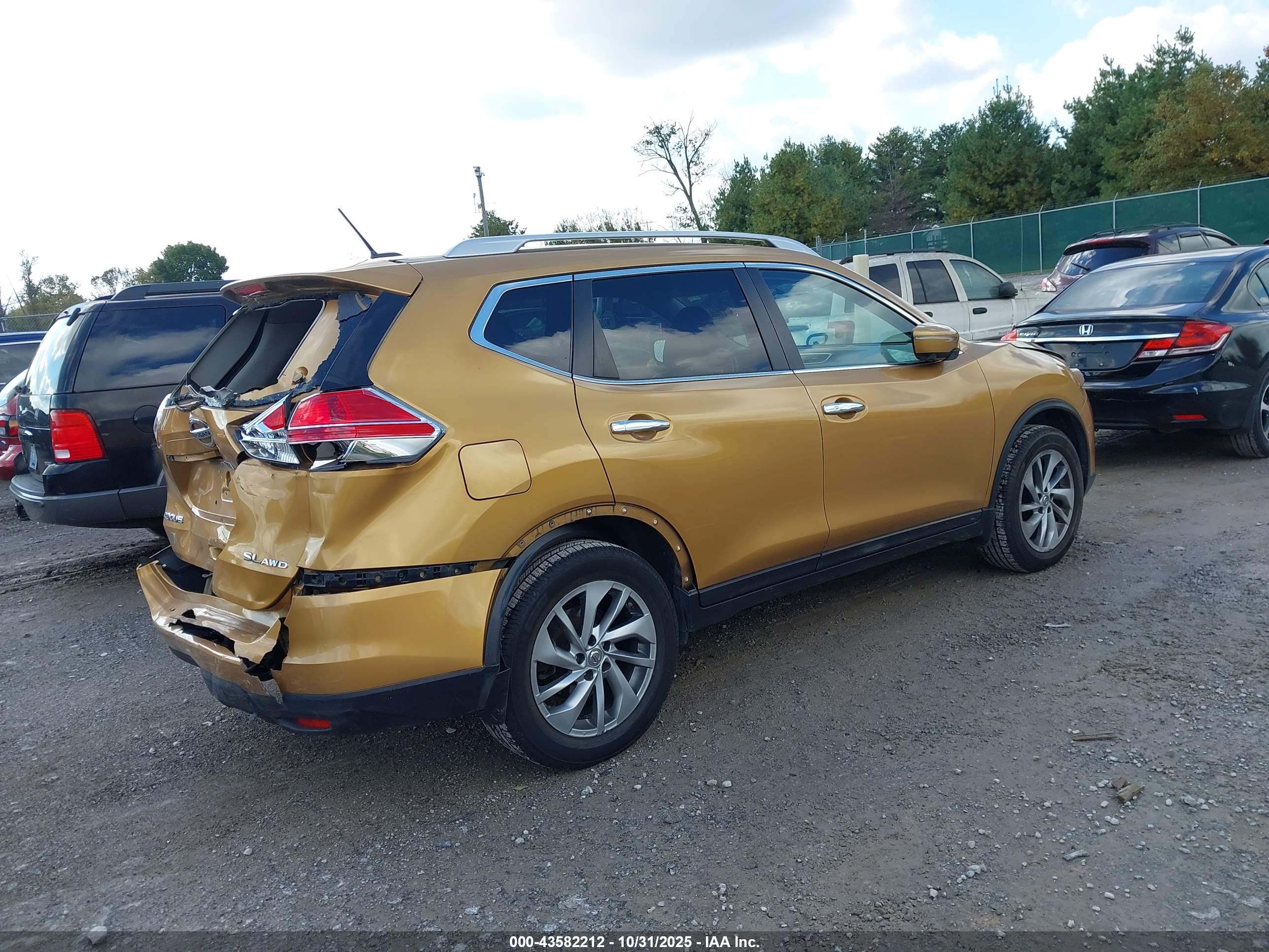 NISSAN ROGUE image 4