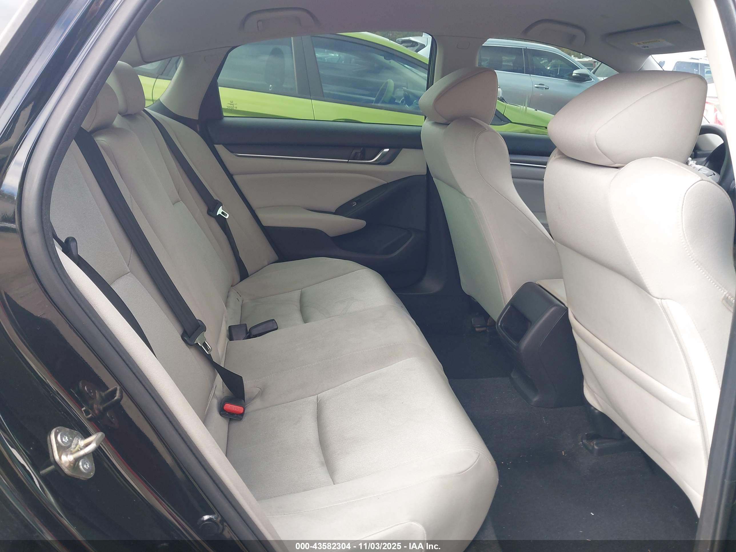 HONDA ACCORD image 8