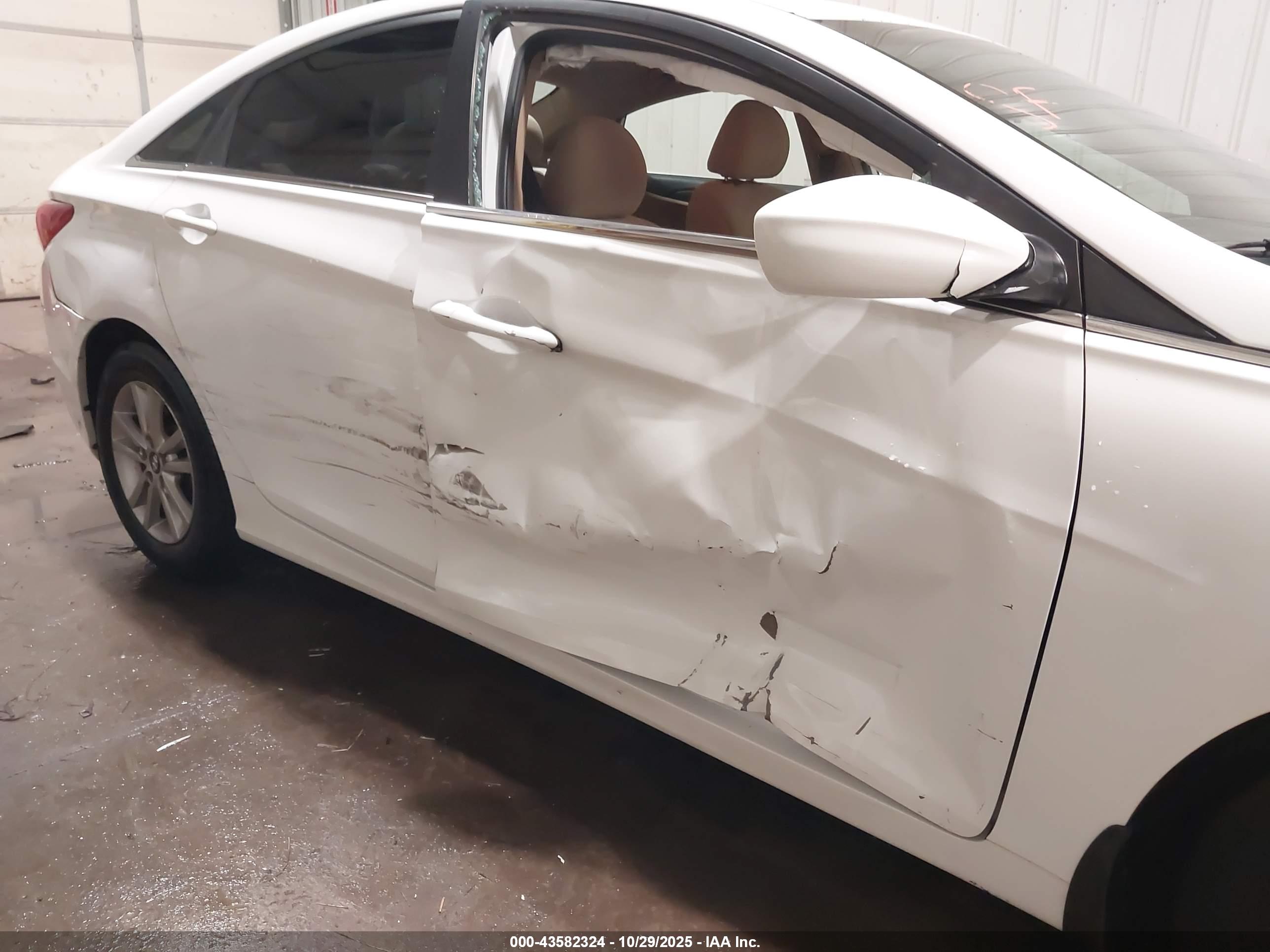HYUNDAI SONATA image 6
