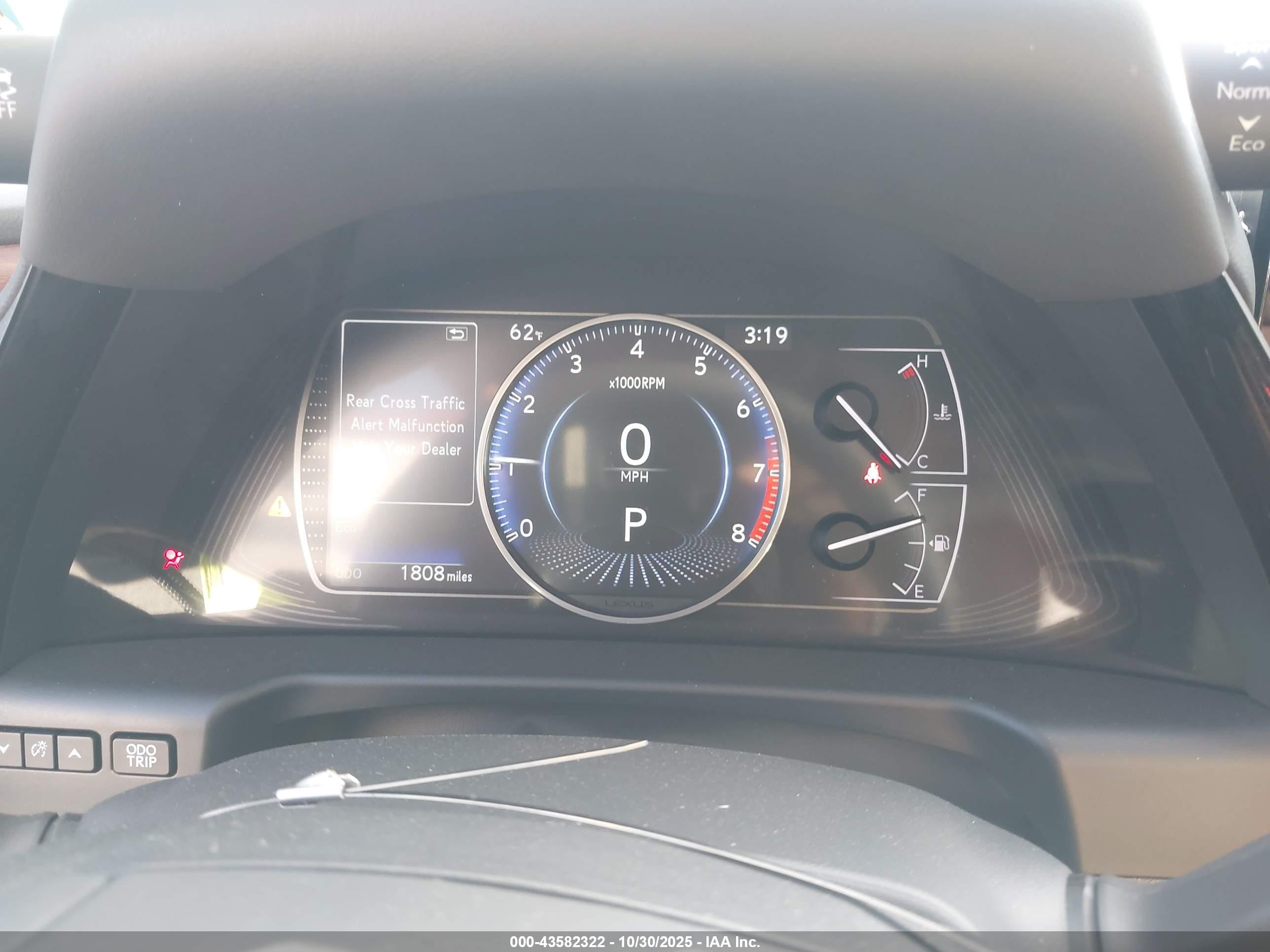 LEXUS ES image 7