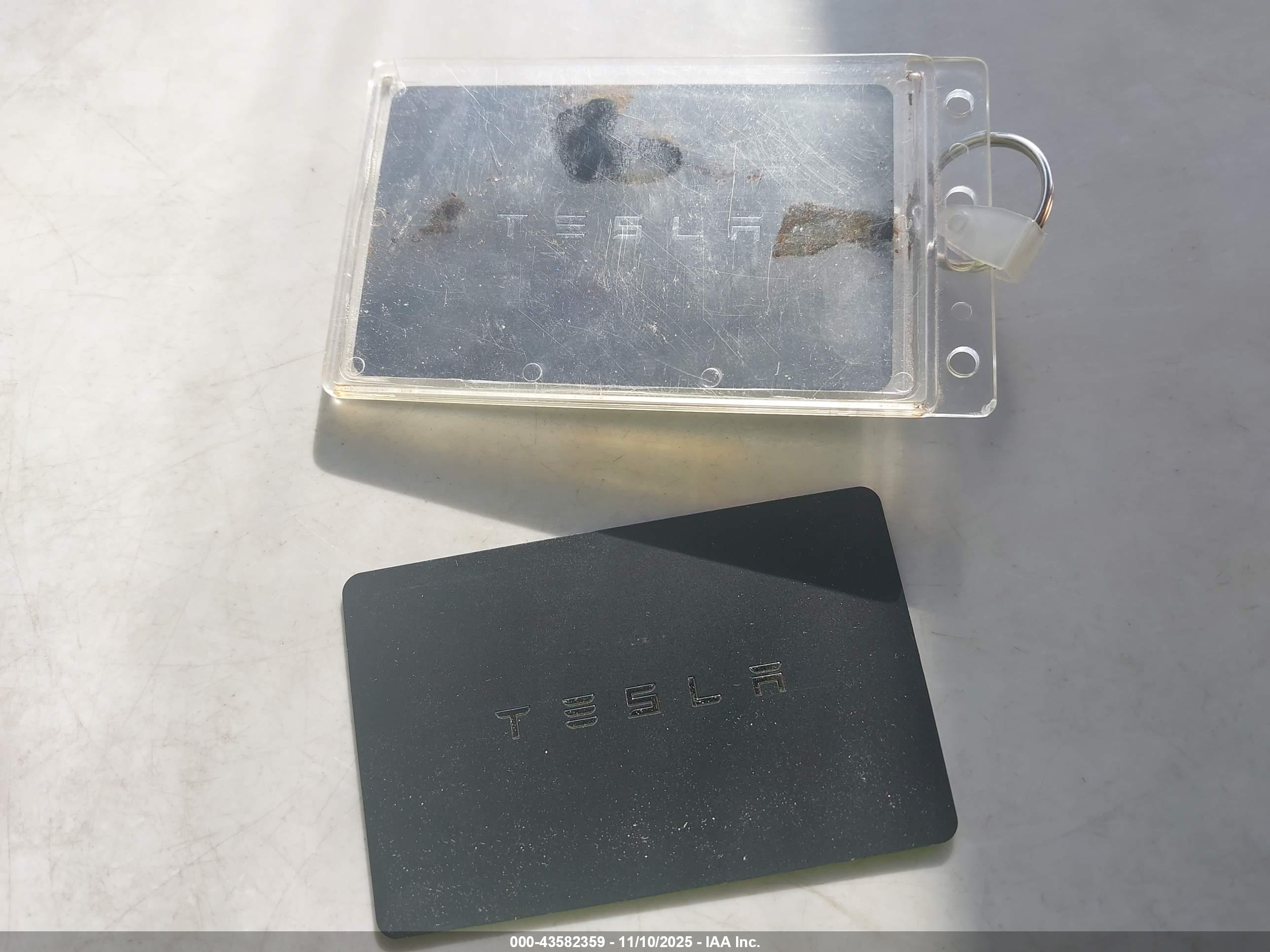 TESLA MODEL image 11