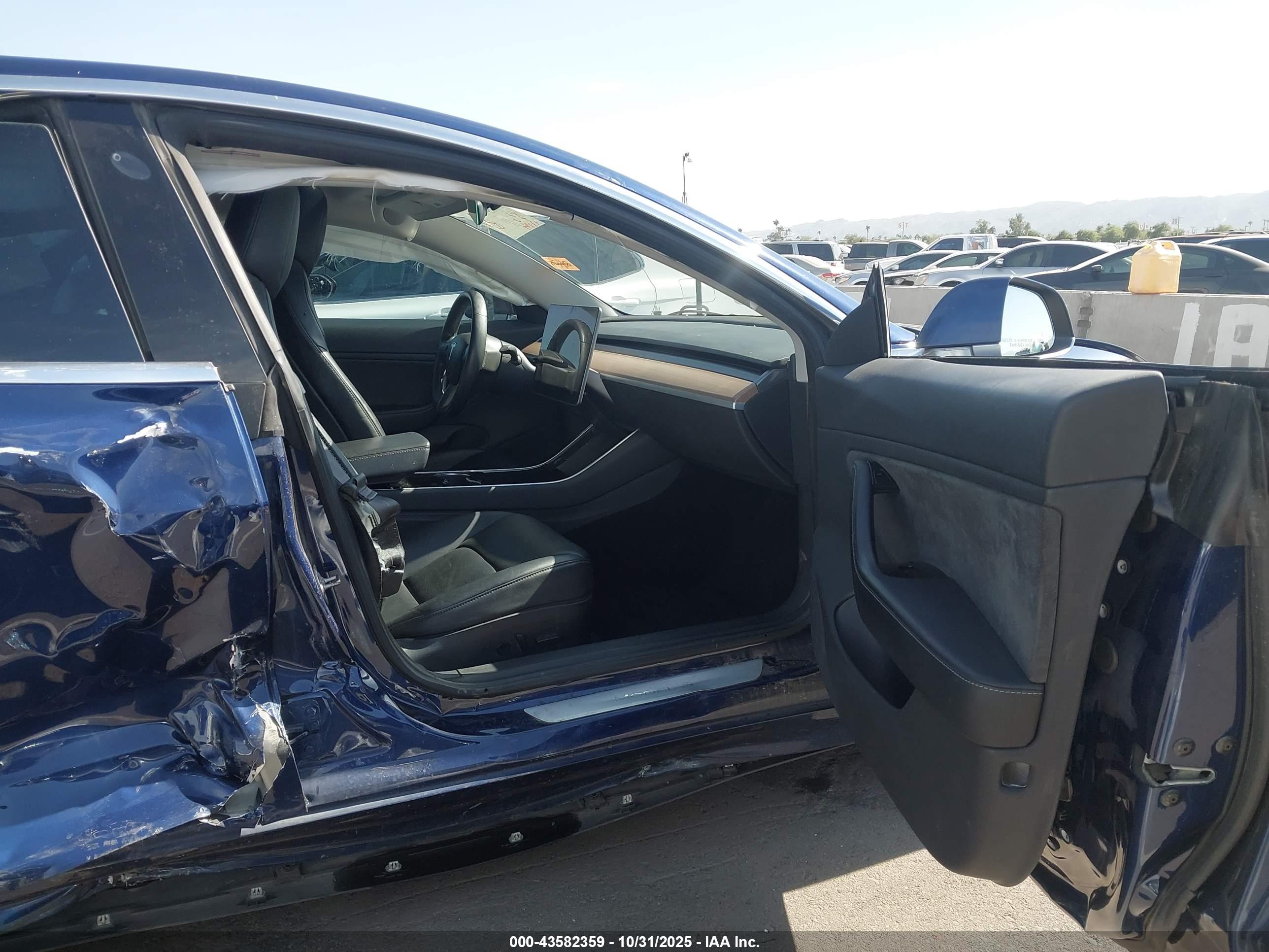 TESLA MODEL image 5