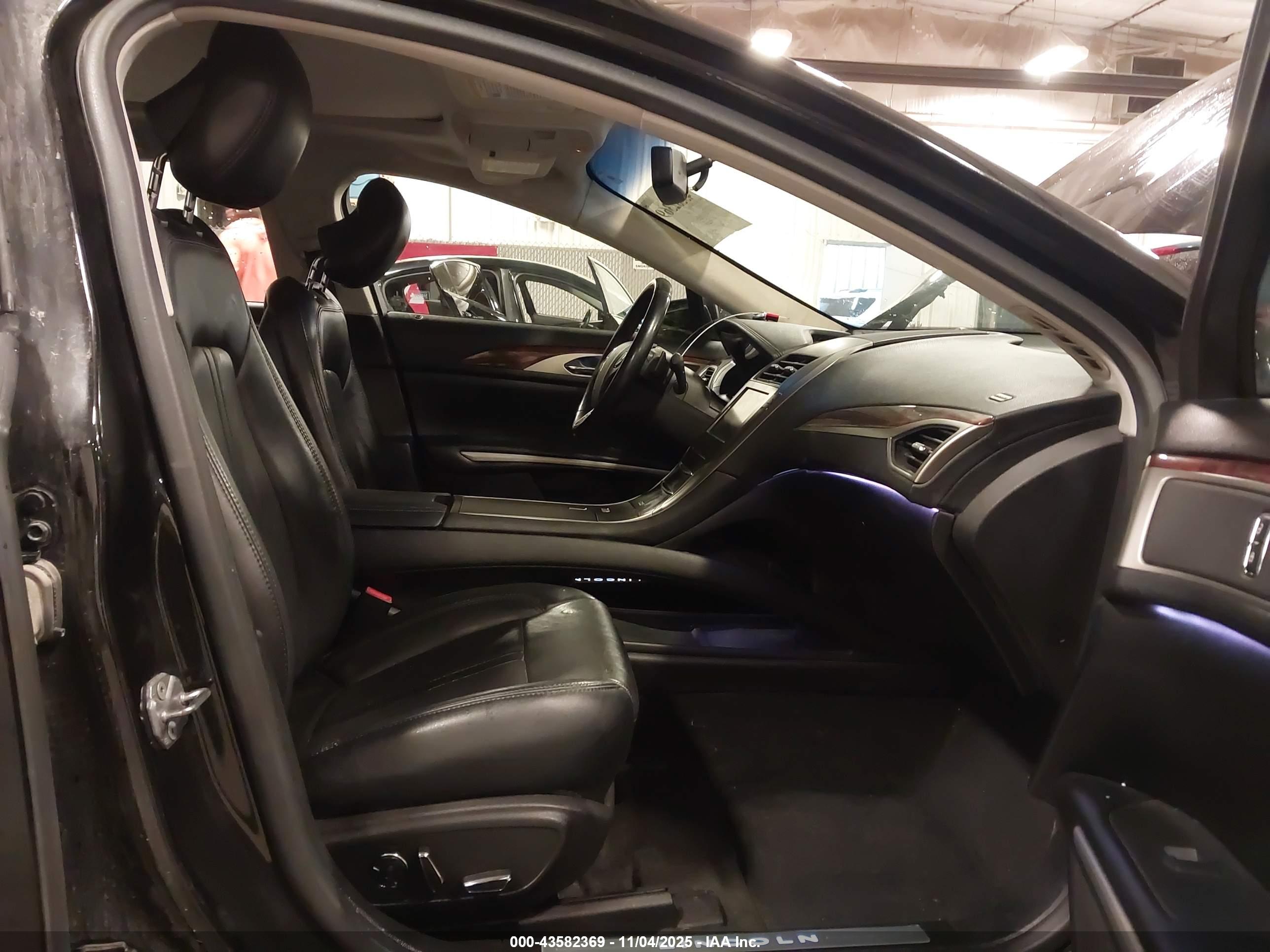 LINCOLN MKZ image 5
